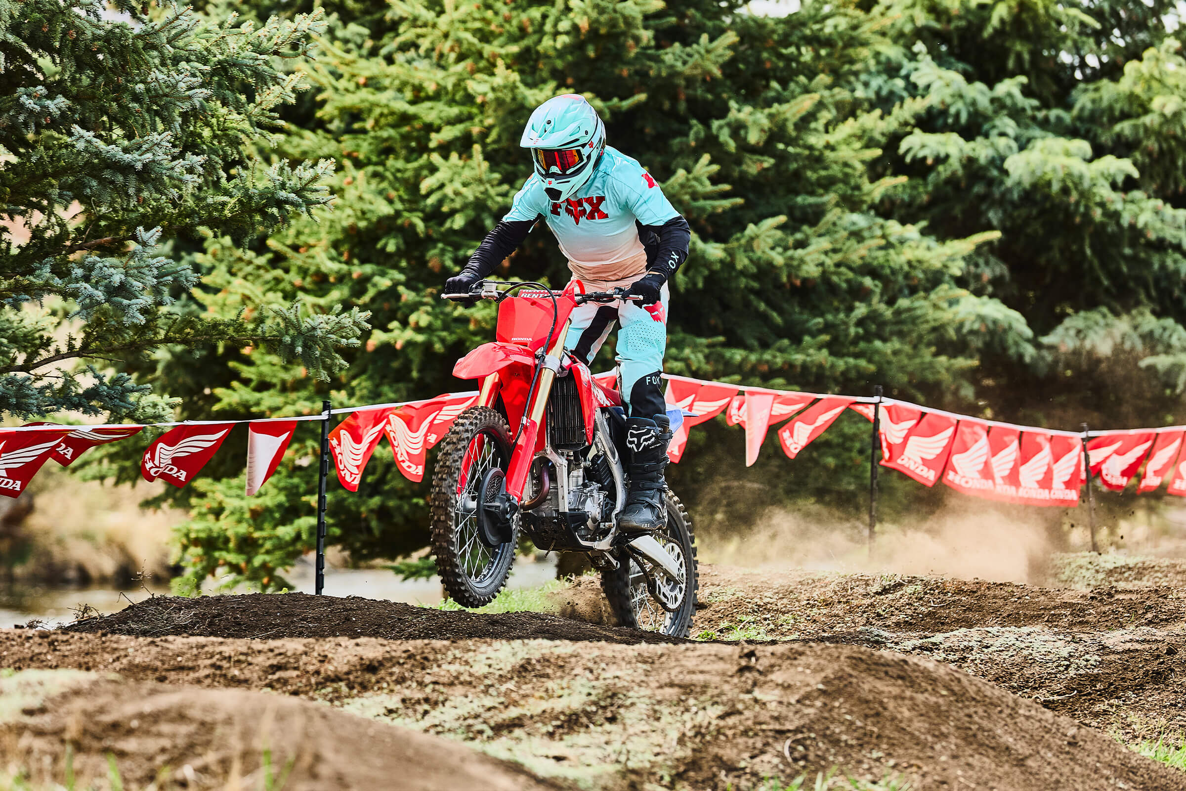 2027-CRF250R-gallery-03