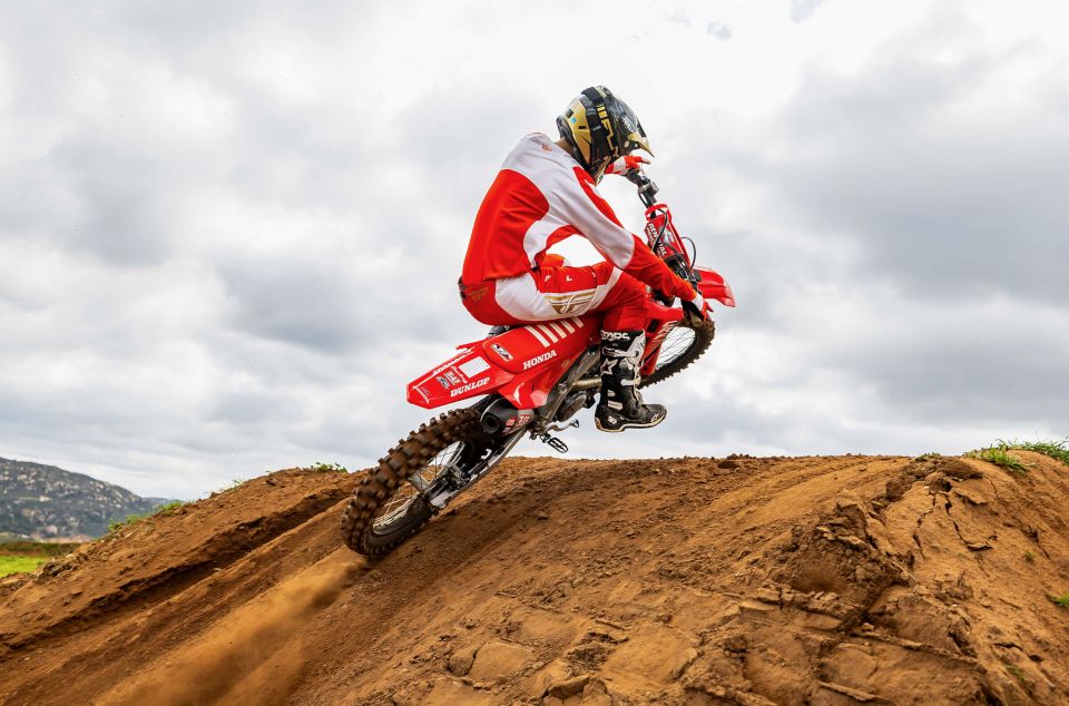 2025-crf250r-gallery-05