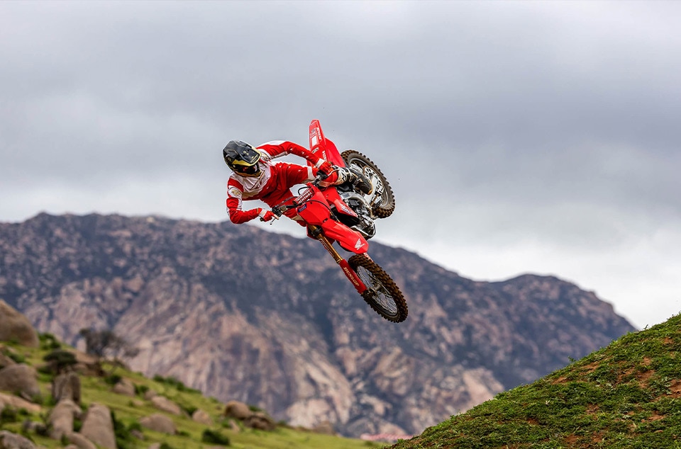 2026-CRF250R-gallery-04