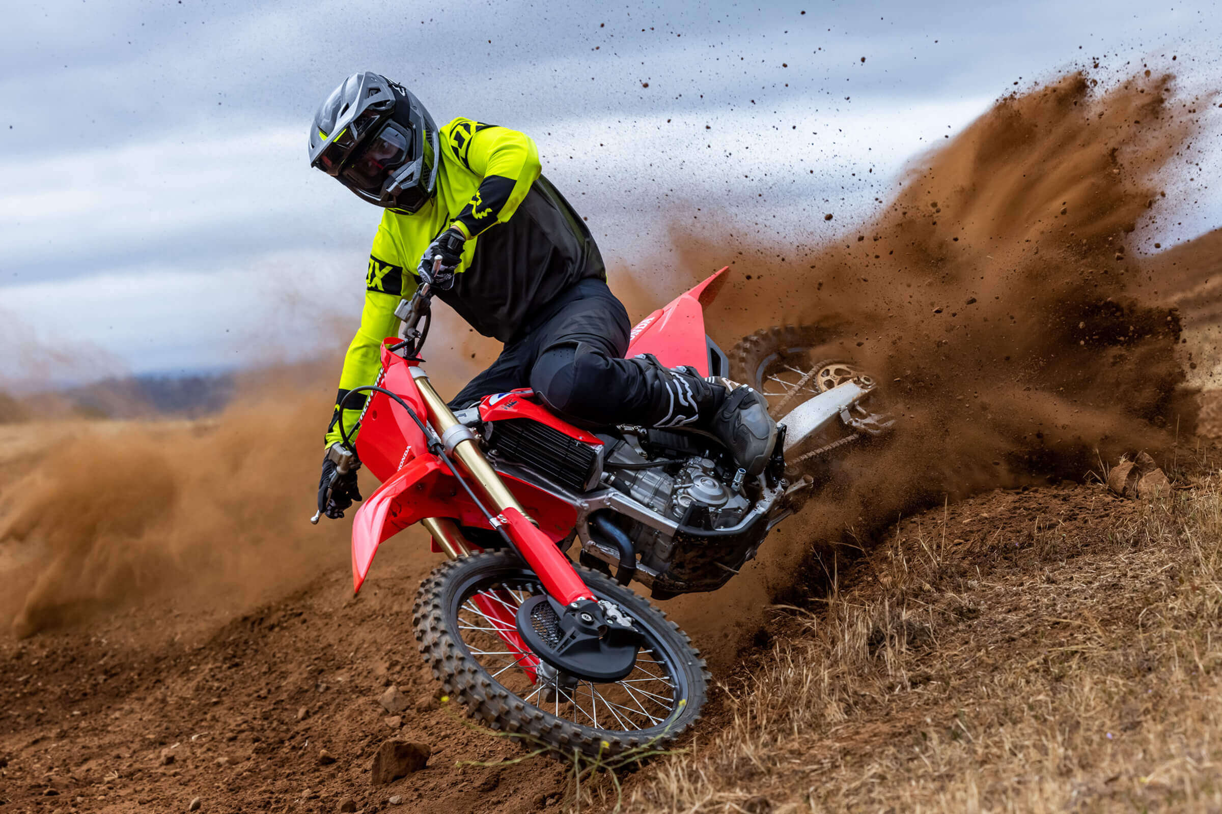 2024-crf450r-s-gallery-01-2400xauto