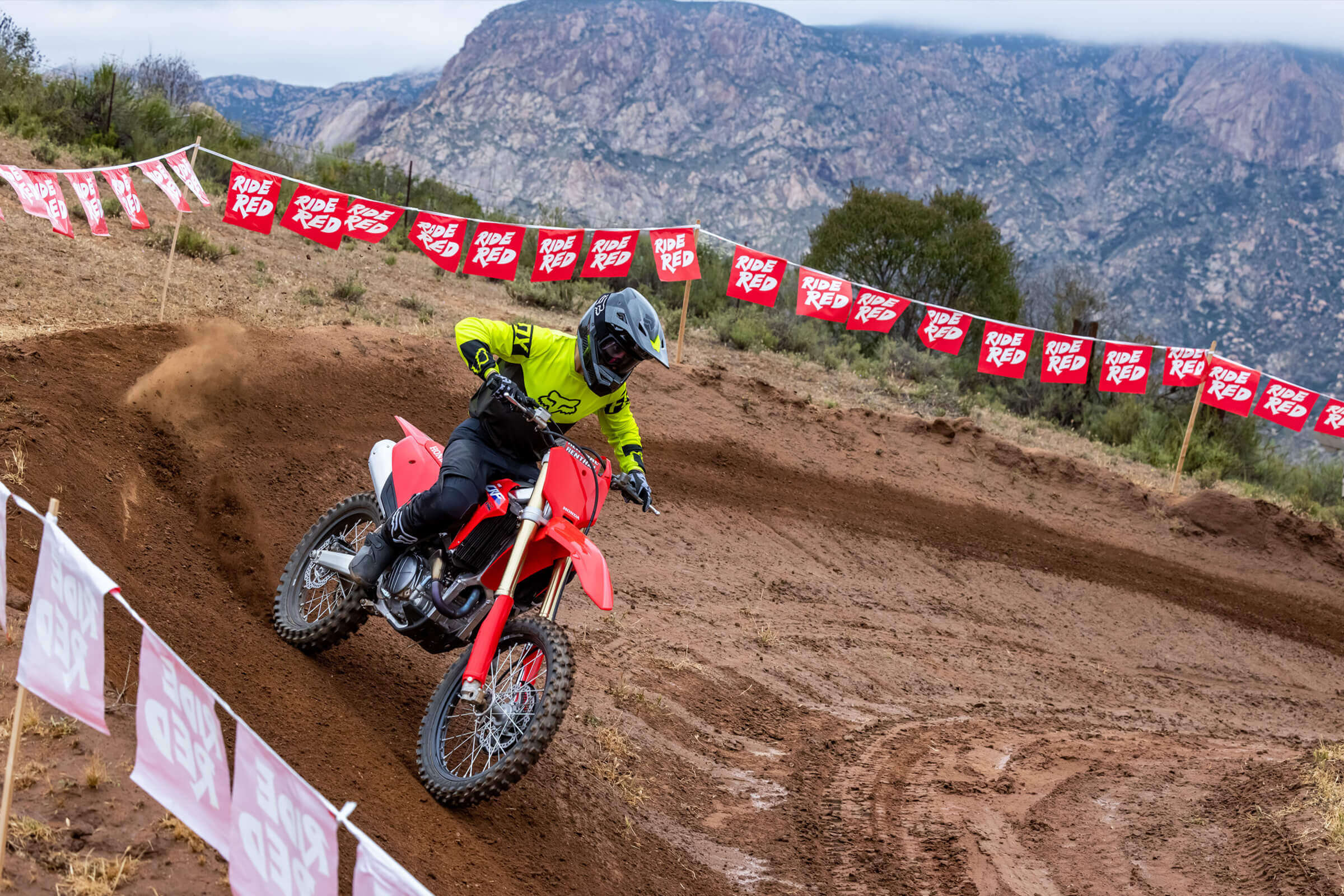 2024-crf450r-s-gallery-03-2400xauto