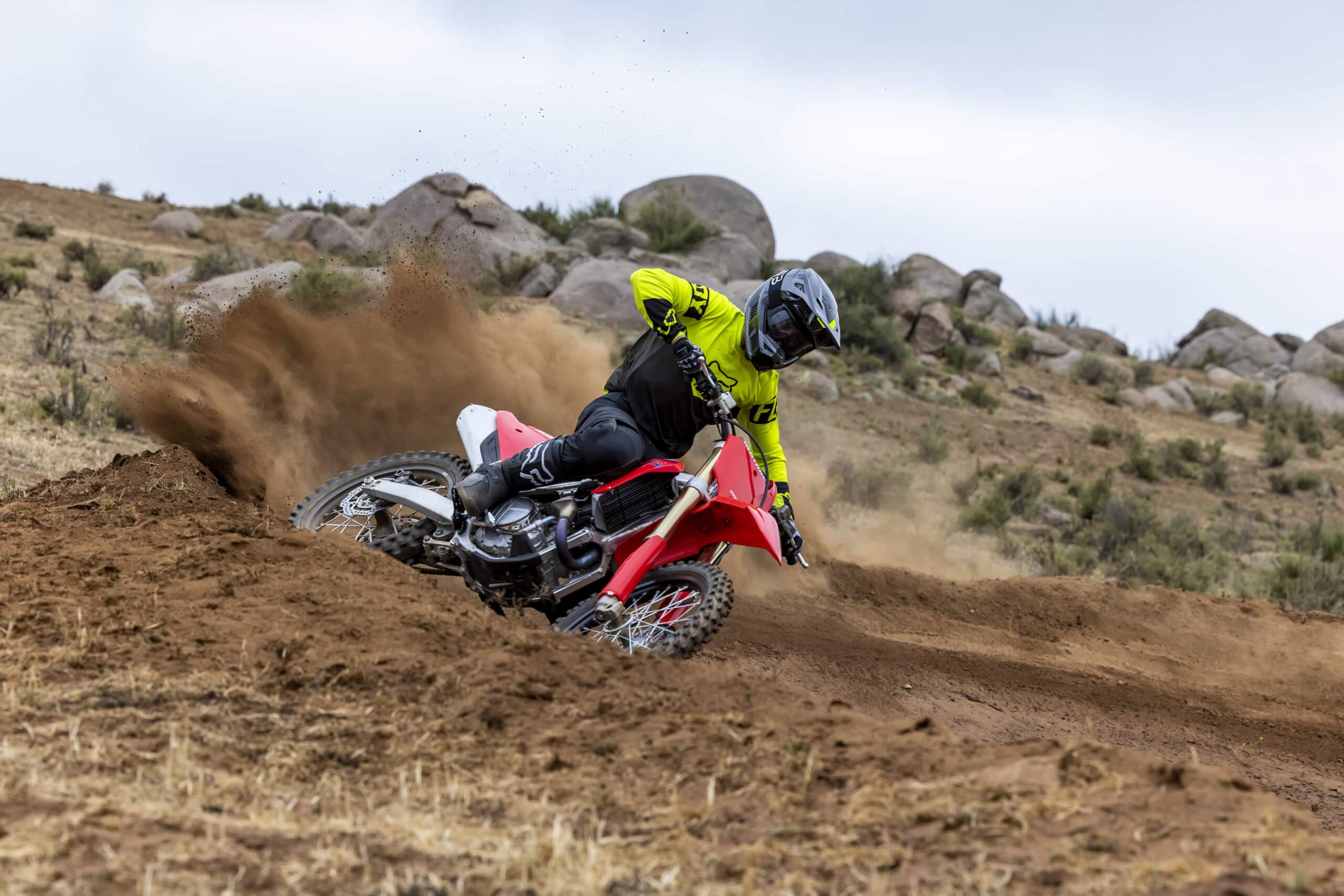 2024-crf450r-s-gallery-05-2560xauto