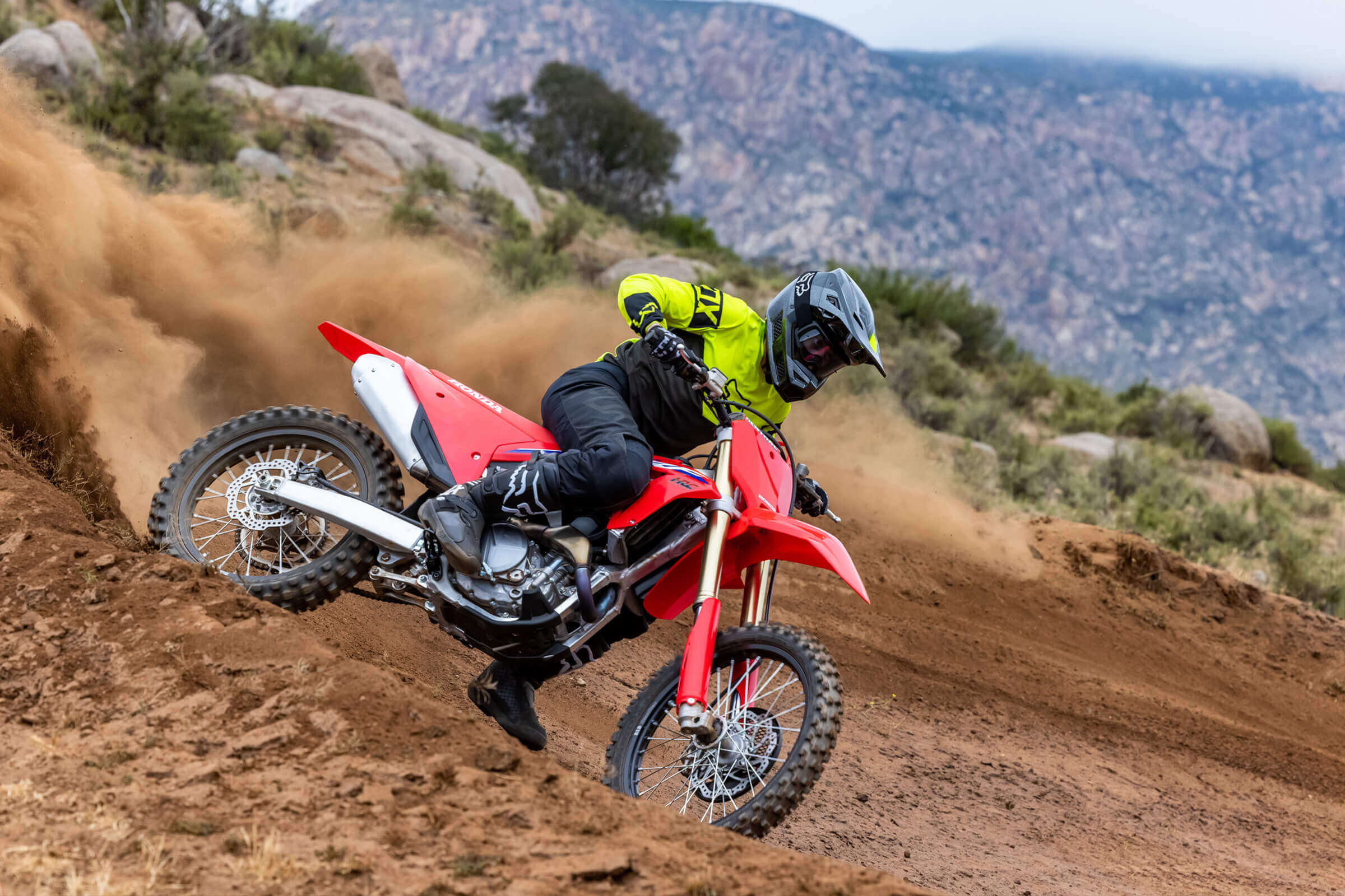 2024-crf450r-s-gallery-07-2400xauto