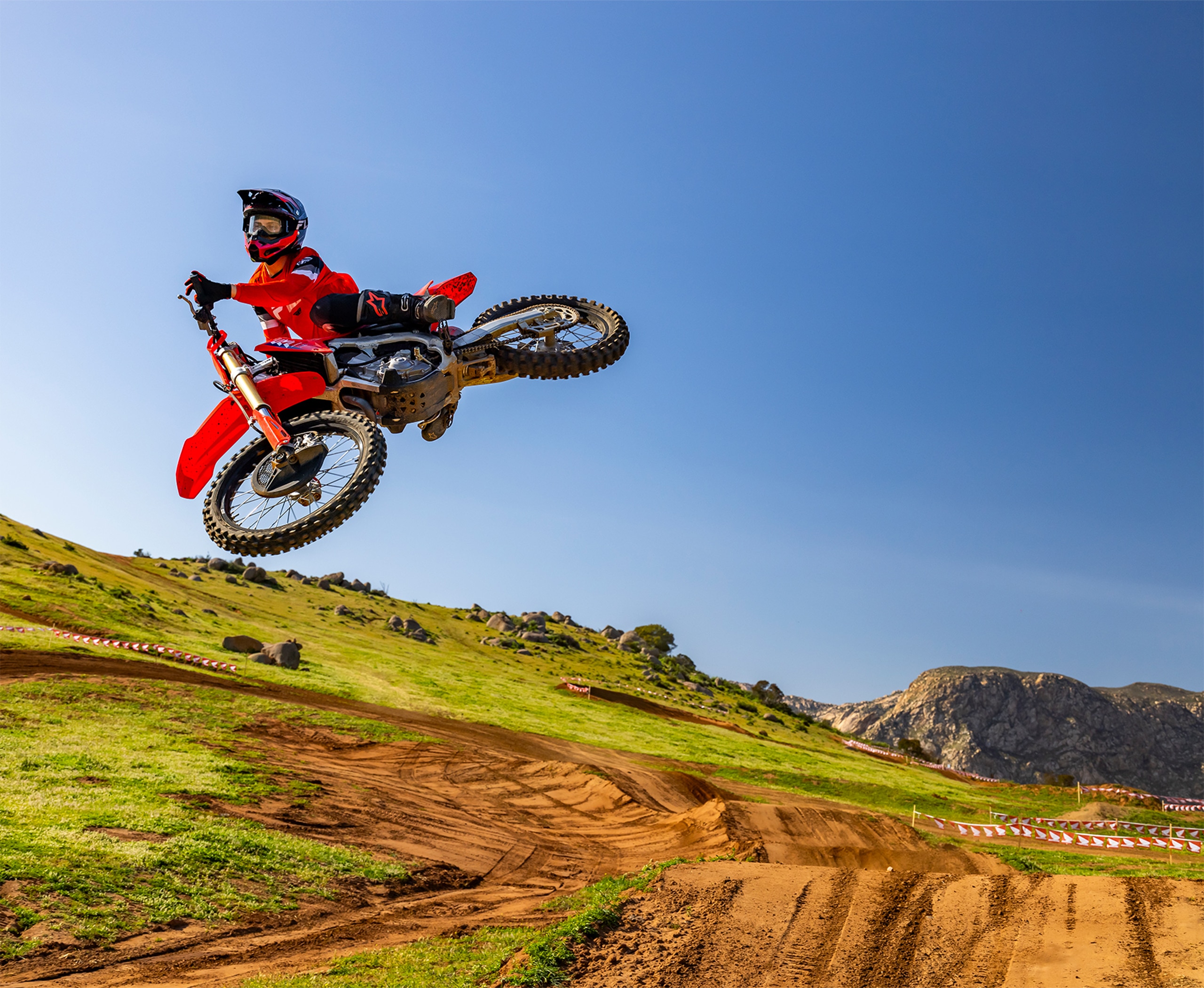 2025-crf450r-gallery-01