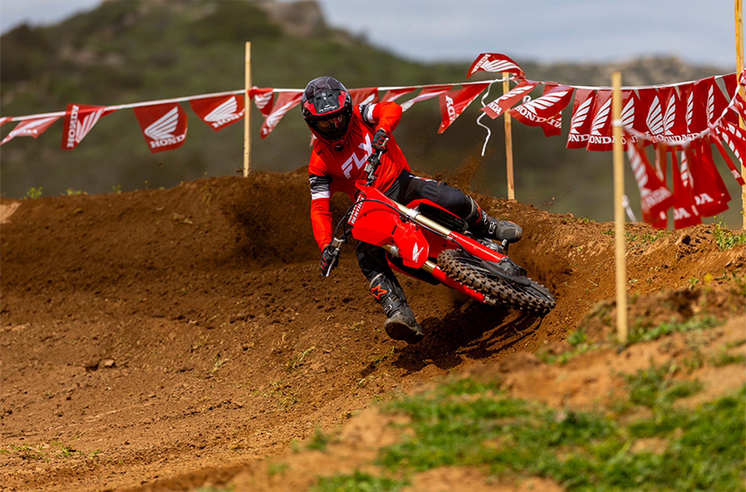 2025-crf450r-gallery-04