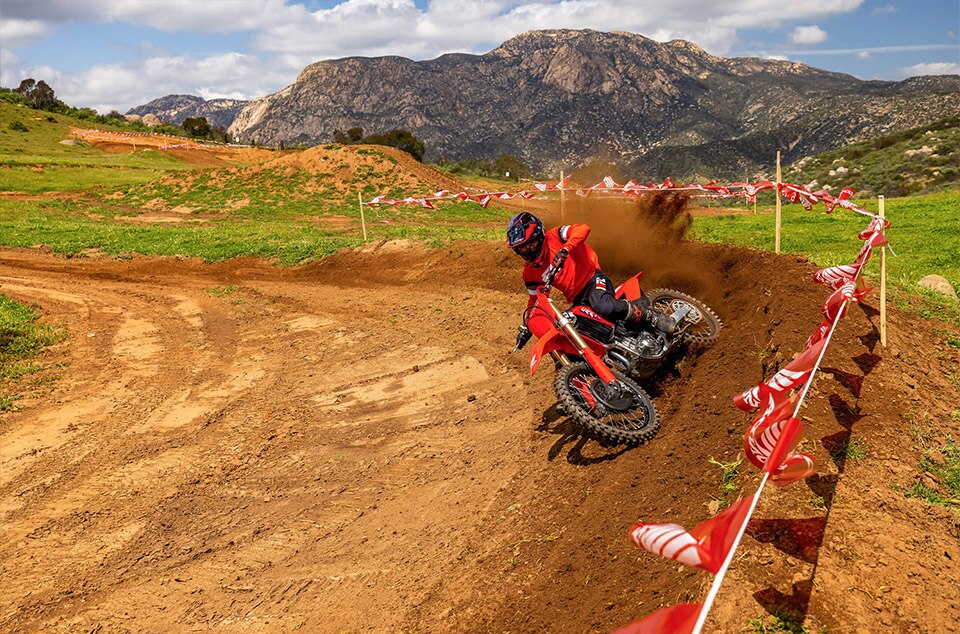 2026-CRF450R-gallery-04