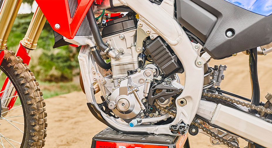 CRF250R Features - 250cc Dirt Bike - Honda Powersports CRF250R Features - 250cc Dirt Bike - Honda Powersports