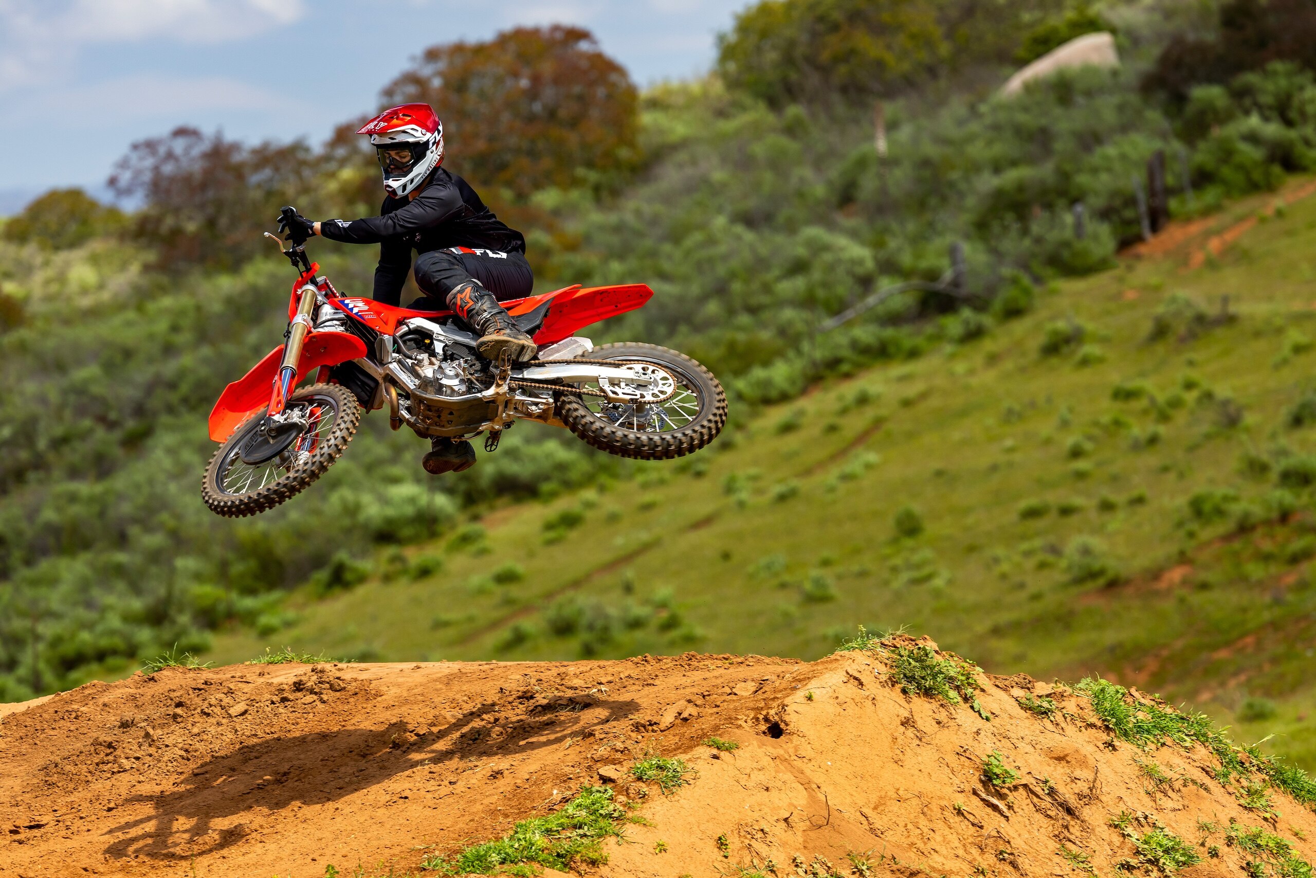 2026-CRF250R-gallery-07