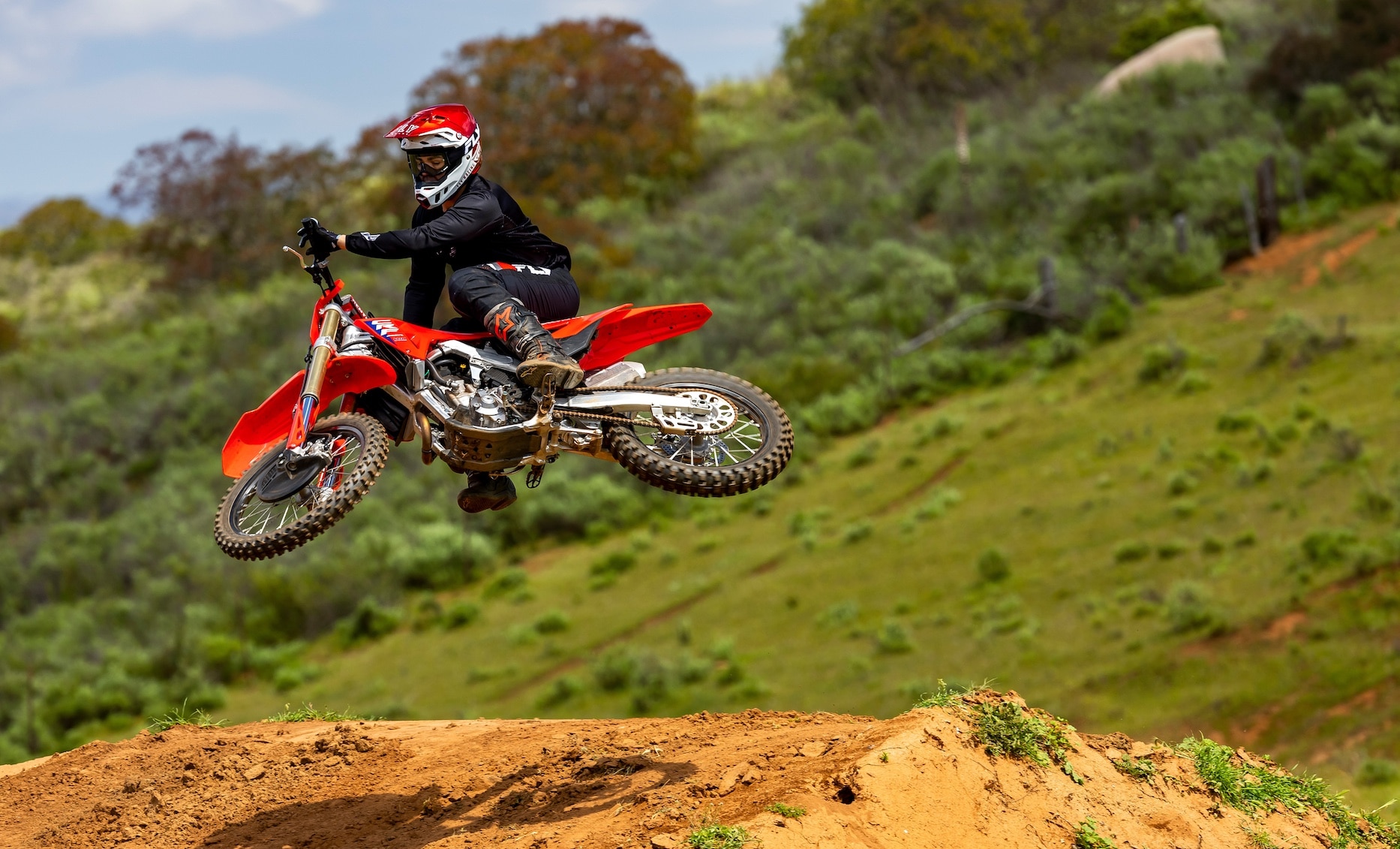 2026-CRF250R-gallery-07