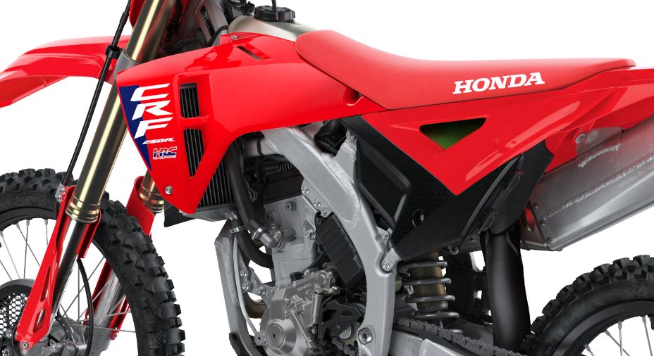 Detailed bodywork mounting