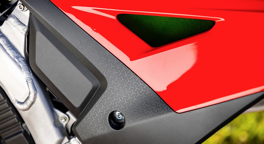 High-volume airbox and air cleaner