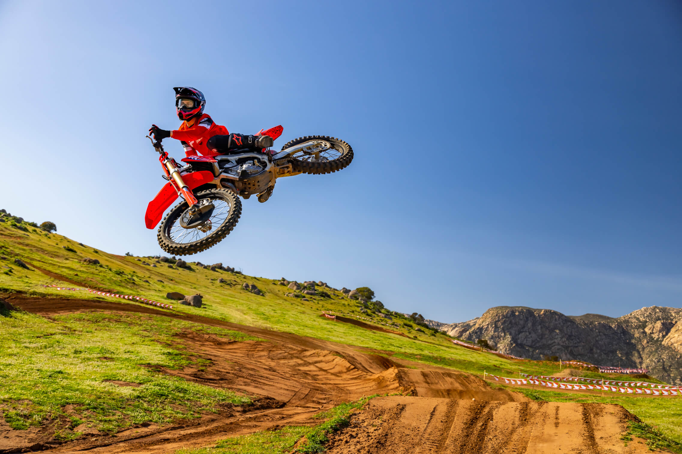 2024-motocross--gallery-01-1886x1516