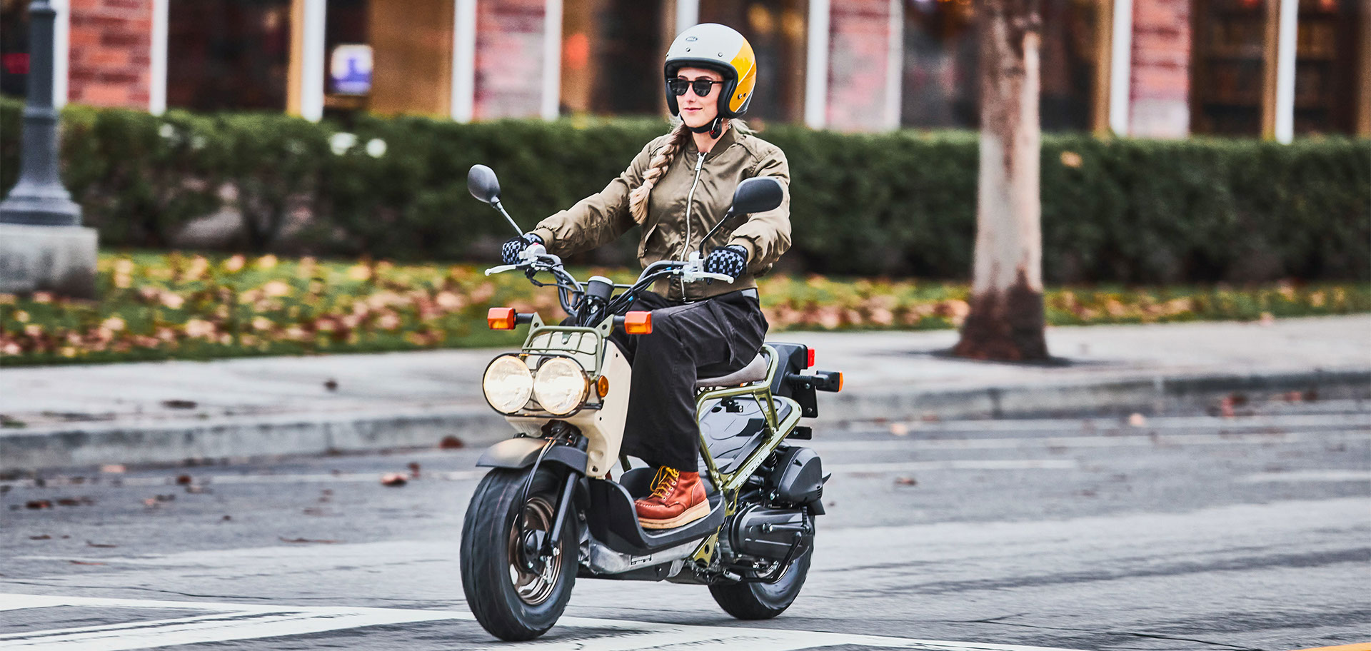 Honda ruckus moped top