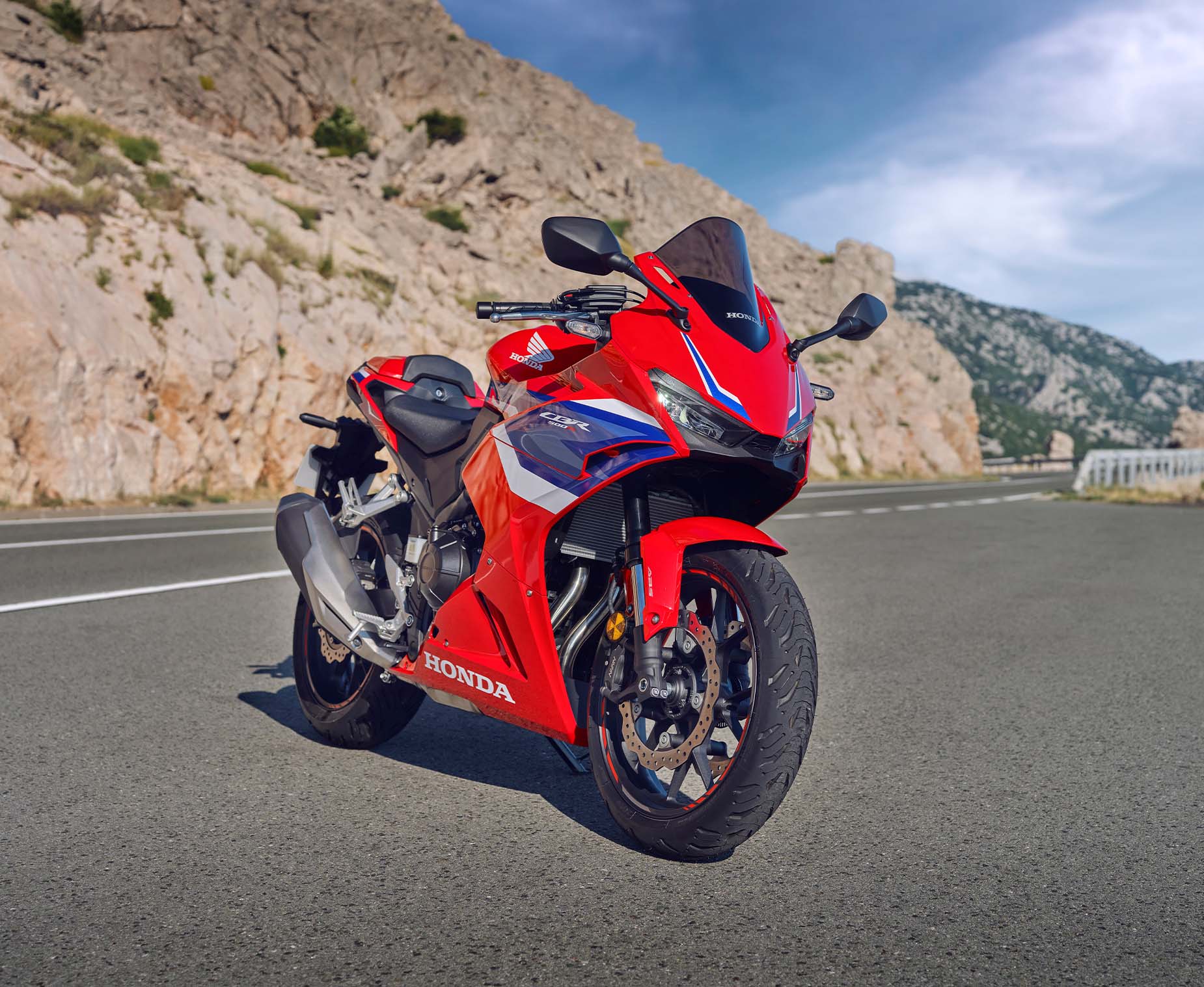 2026-CBR500R-gallery-01