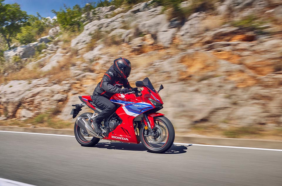 2026-CBR500R-gallery-03