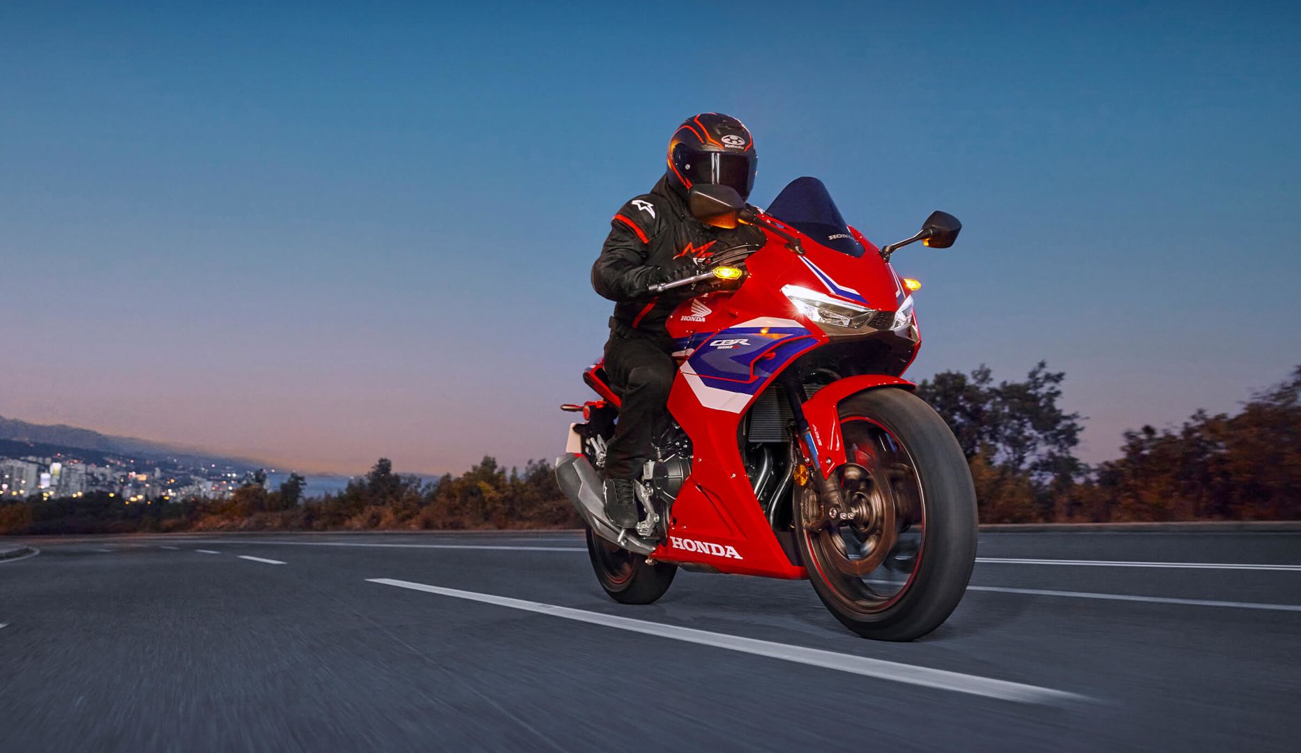 2025-CBR500R-gallery-07