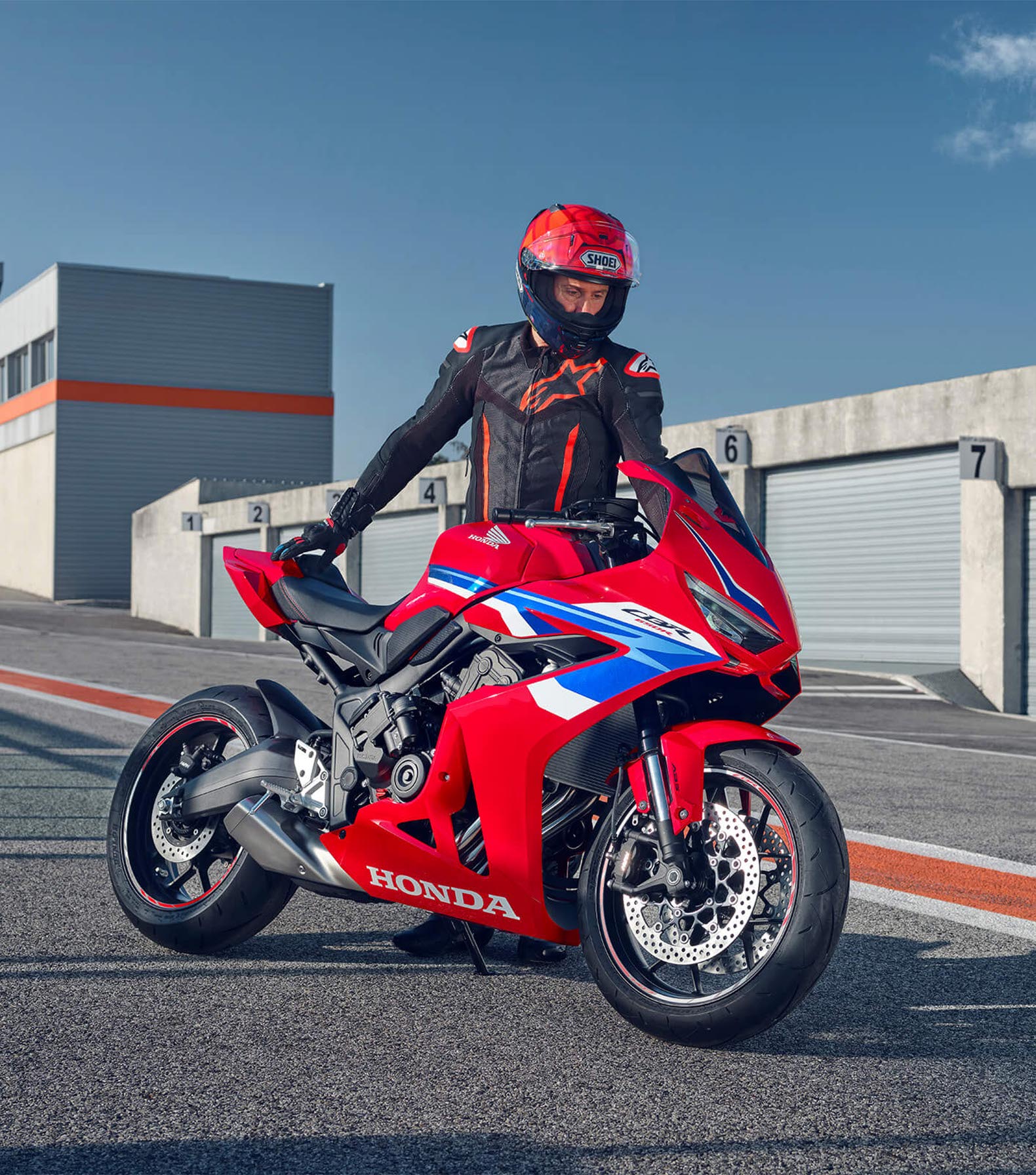 2025-CBR650R-Sportbike-styling
