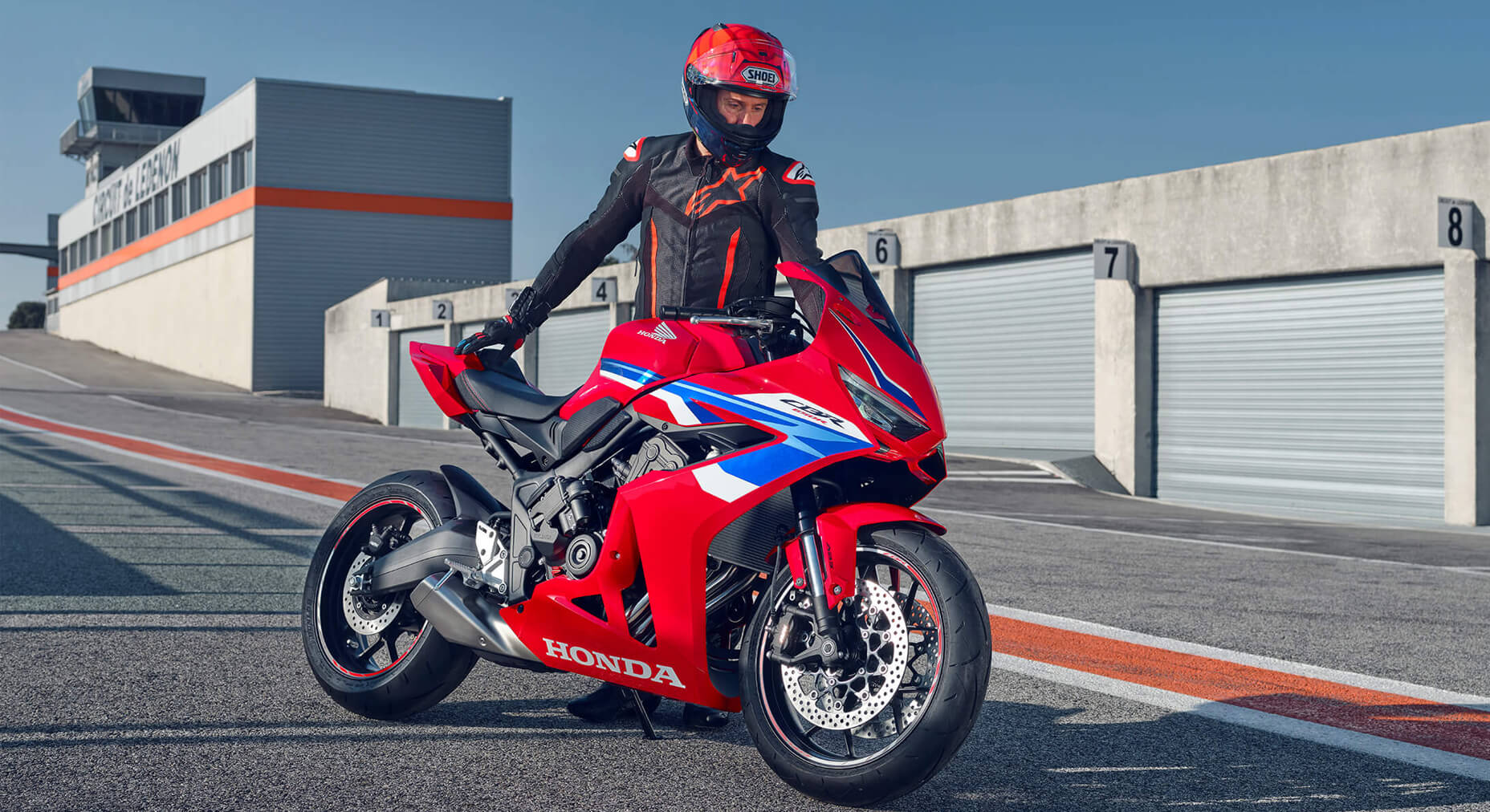 Sportbike styling
