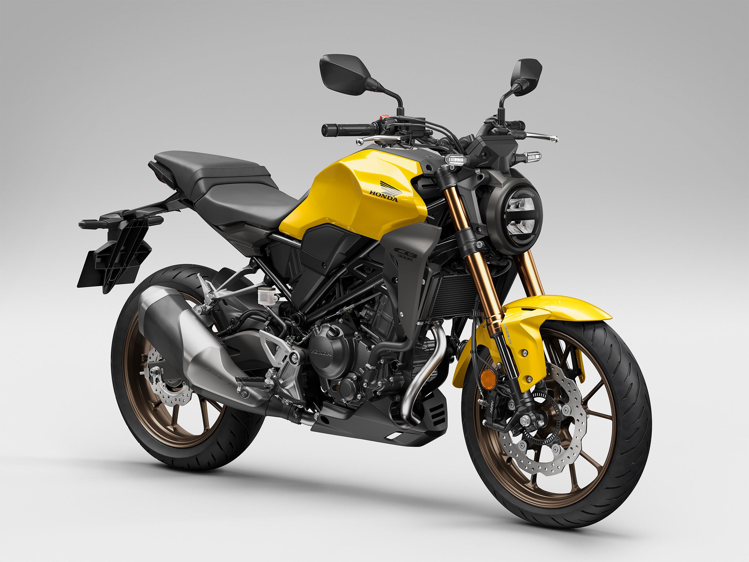 2025-cb300r-gallery-01