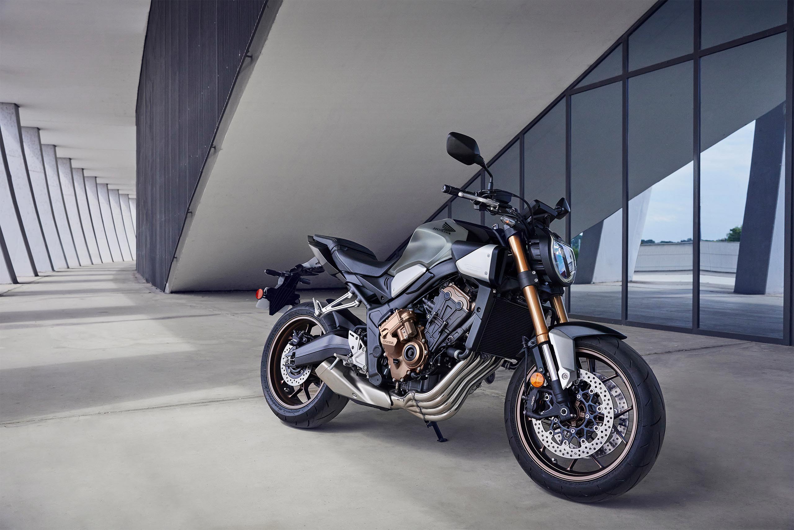 2024-cb650r-gallery-01