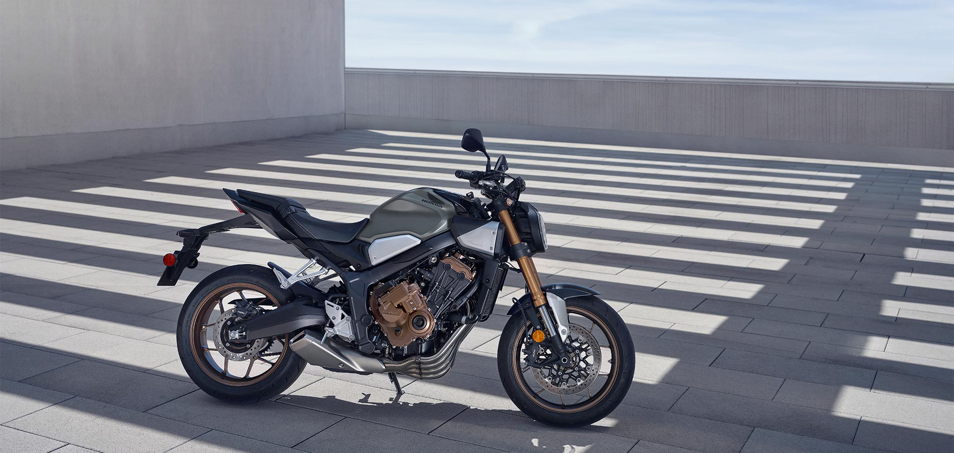 Honda cb 659 r best sale