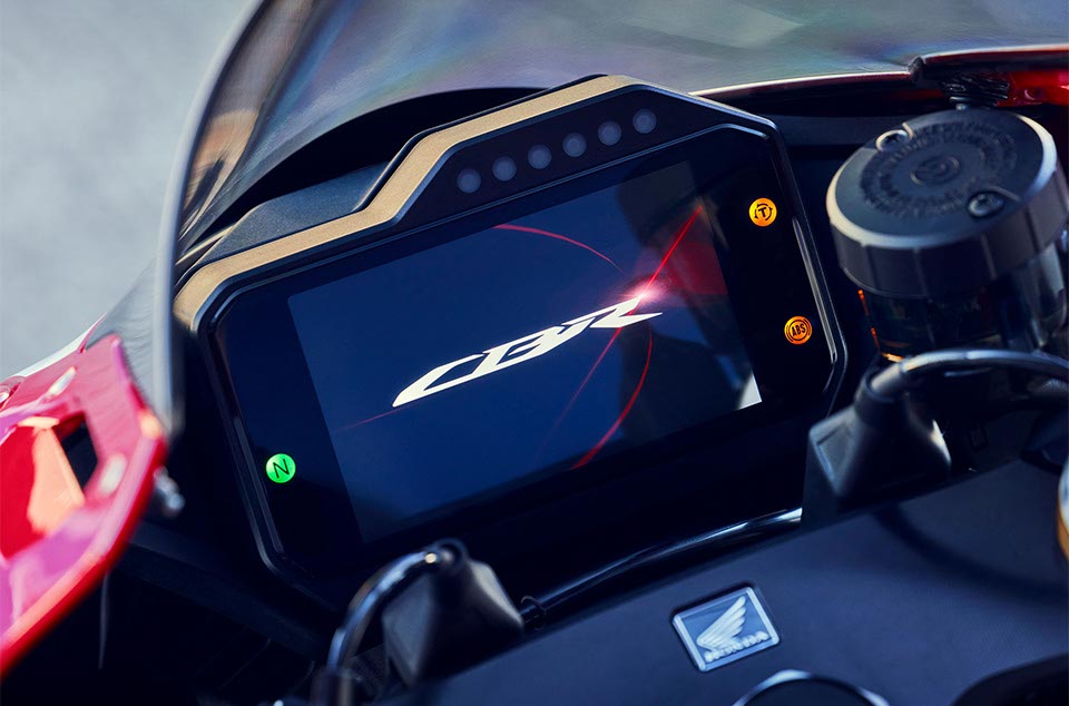 2025-cbr1000rr-r-fireblade-sp-gallery-04