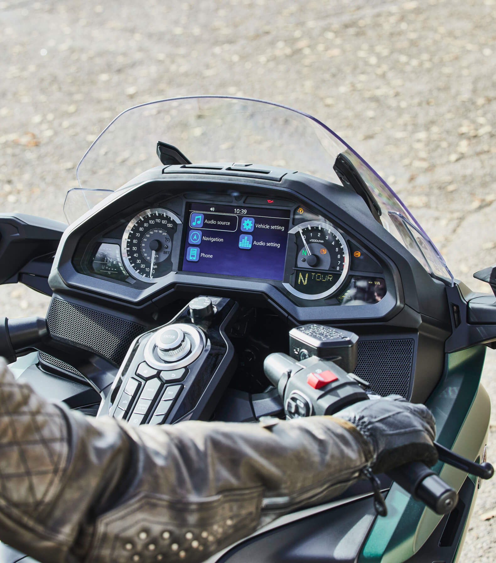 Gold wing price shop