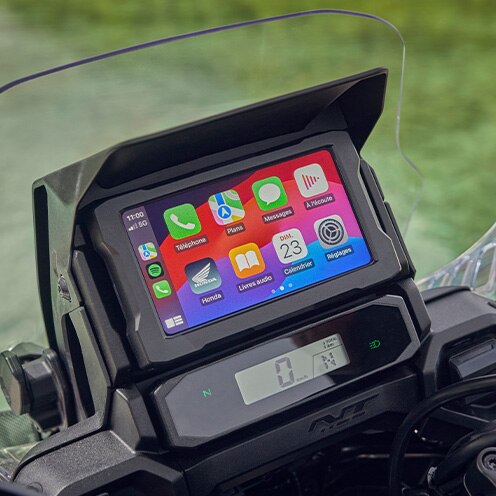 New 6.5-inch TFT instruments  