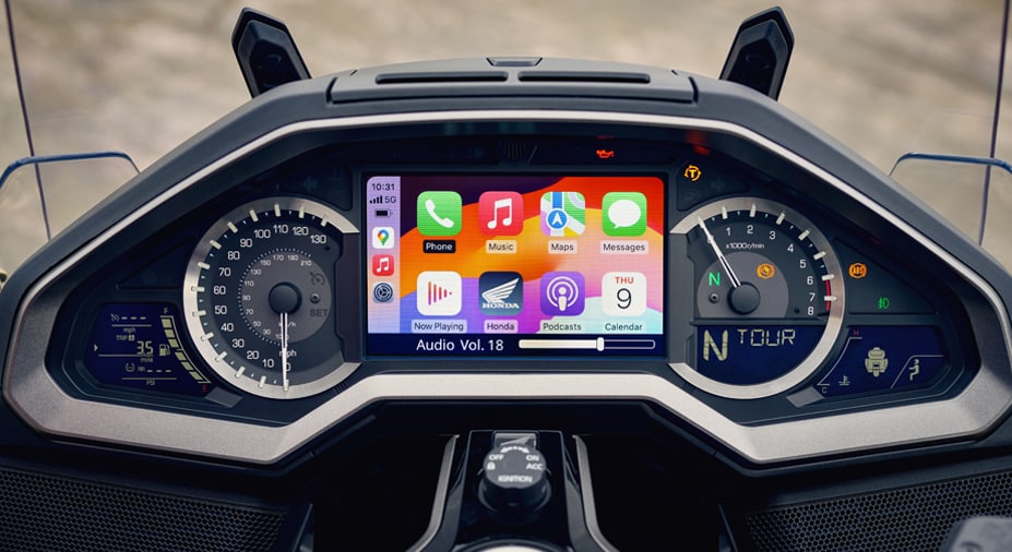 Apple CarPlay™ wireless compatibility 