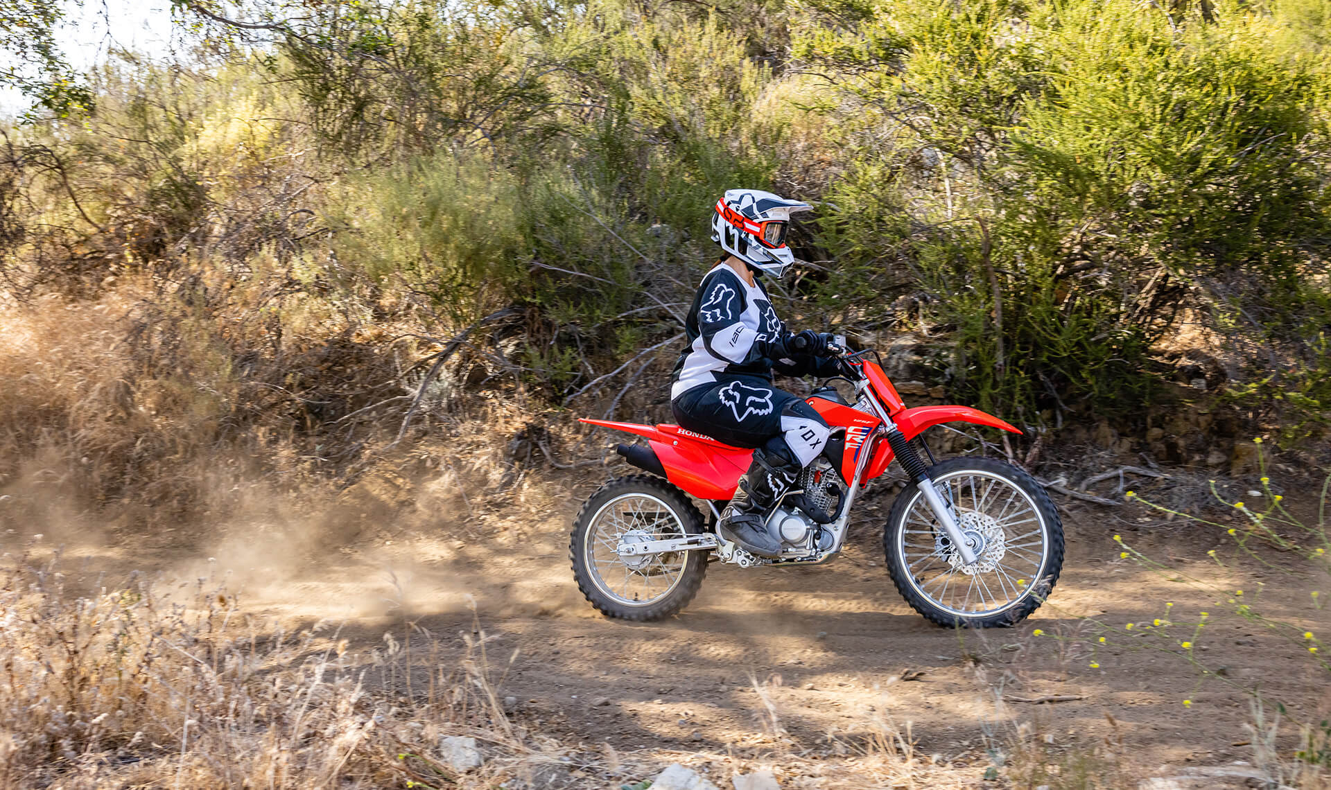 2026-CRF125F-gallery-03