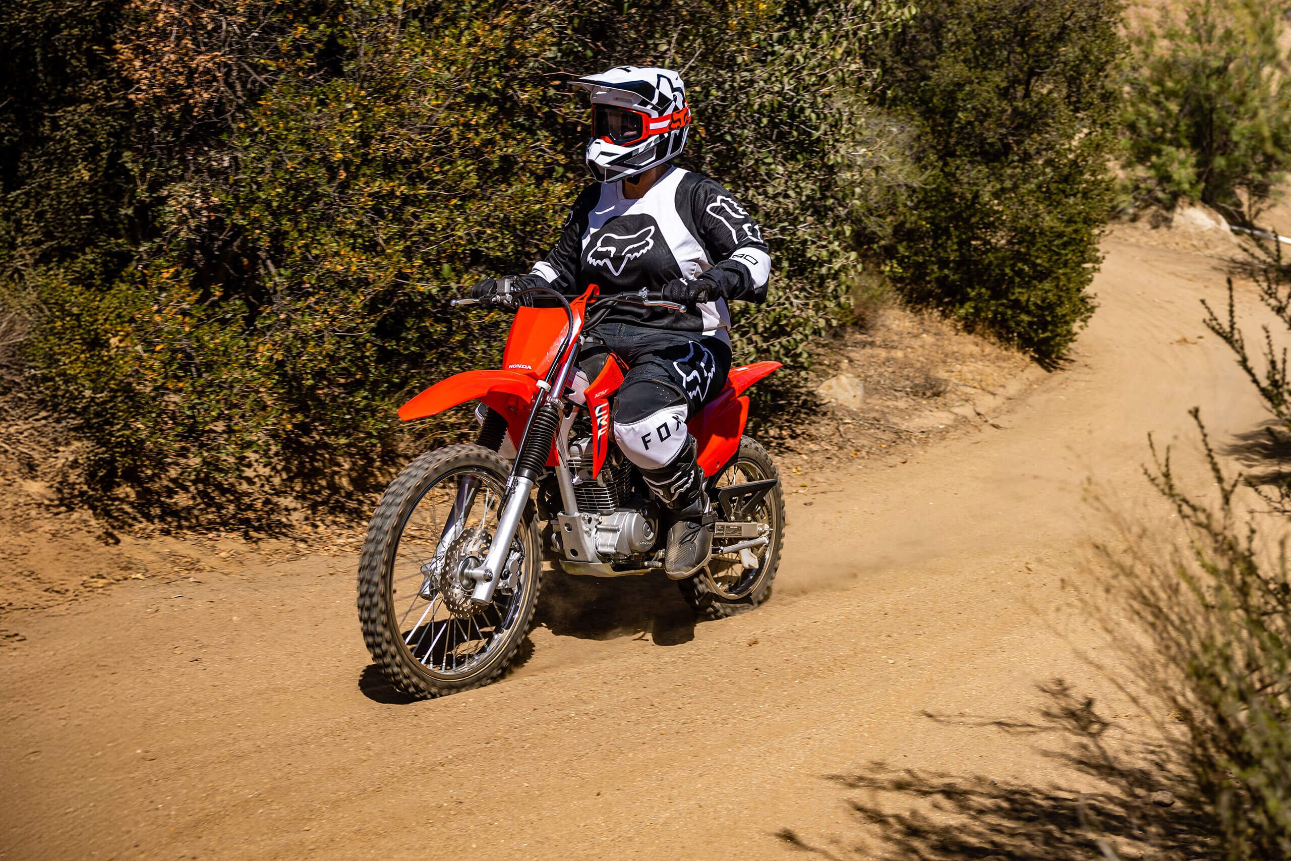 2026-CRF125F-gallery-06