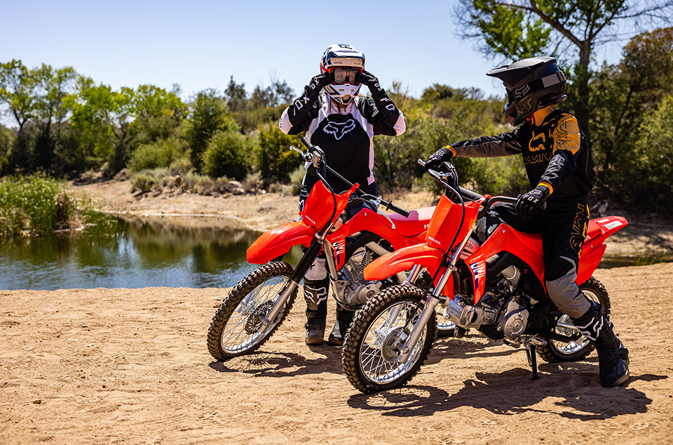 2026-CRF125F-gallery-04