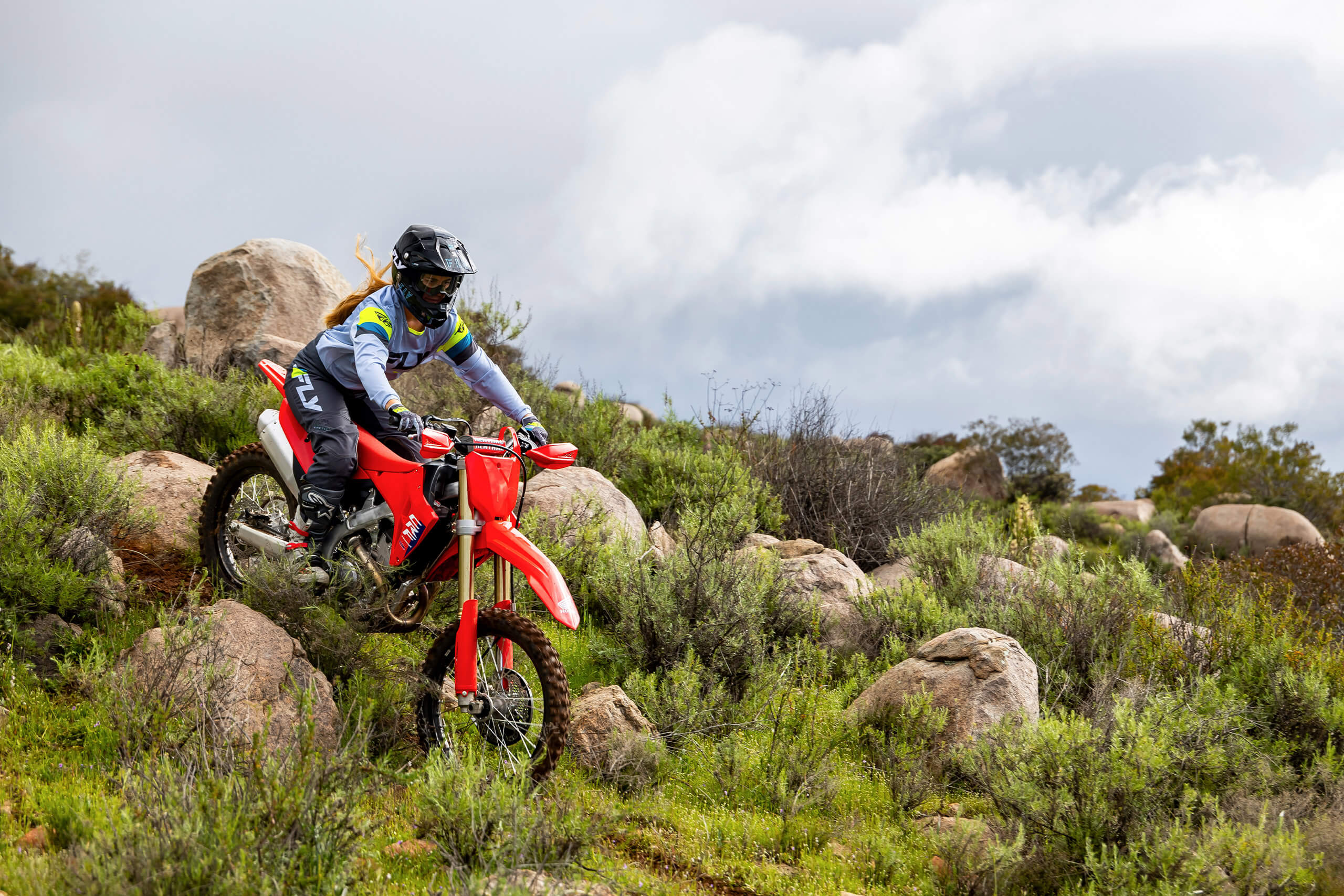 2026-CRF250RX-gallery-01