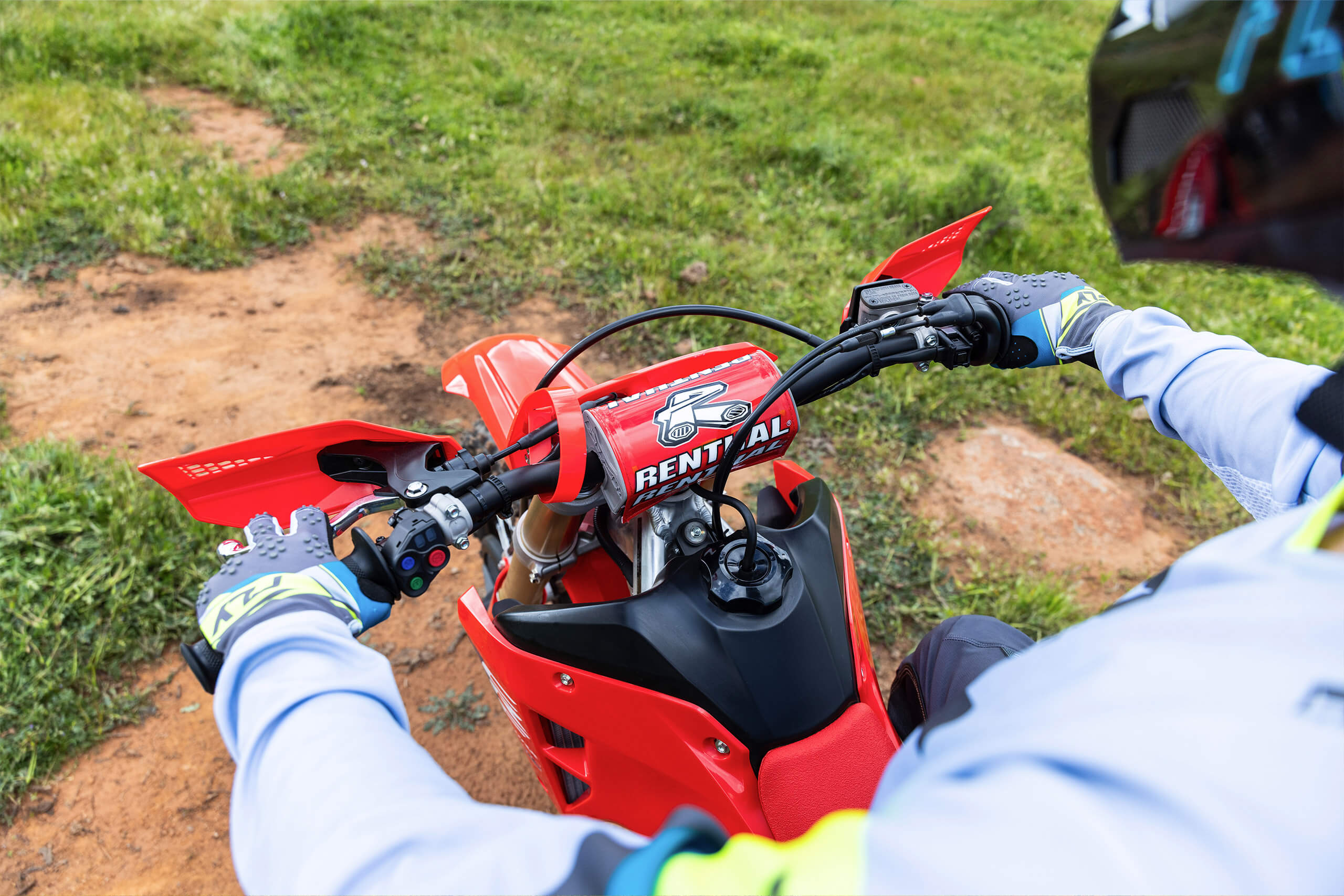 2026-CRF250RX-gallery-05