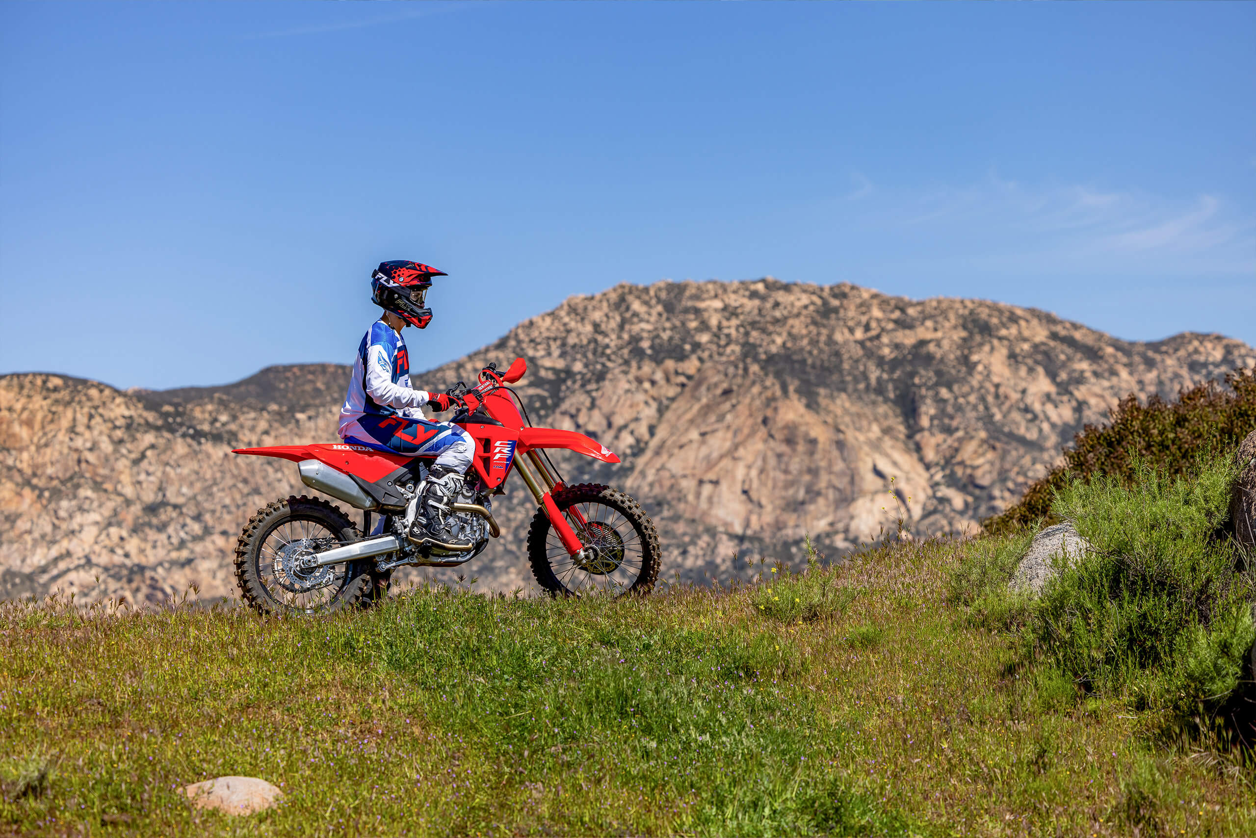 2026-CRF250RX-gallery-07