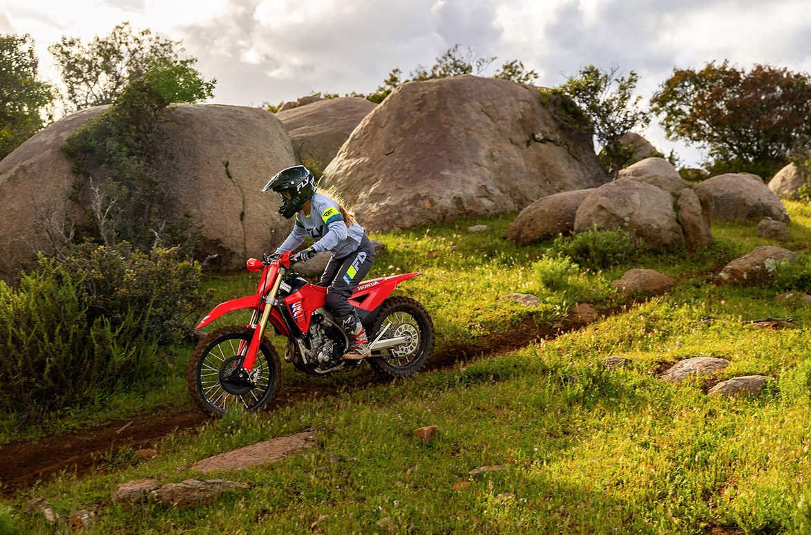 2026-CRF250RX-gallery-02