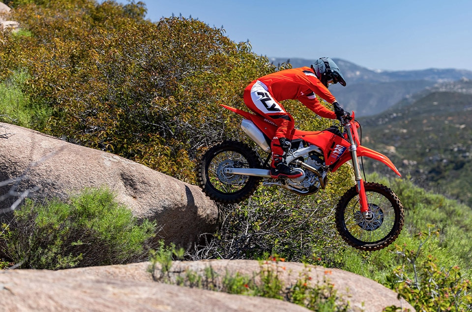 2026-CRF250RX-gallery-04