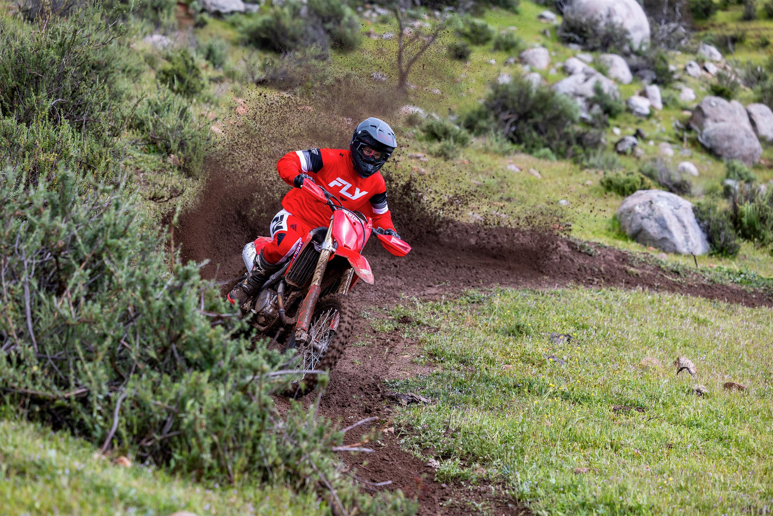 2025-crf450rx-gallery-06-2560x1707
