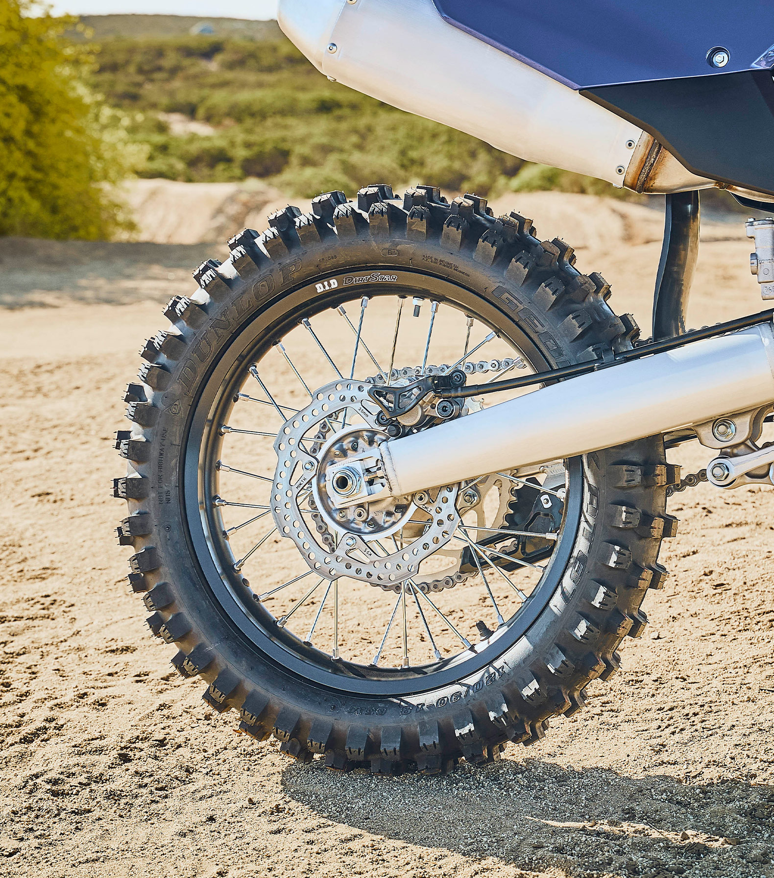 2027-CRF450RX-18-inch-rear-wheel
