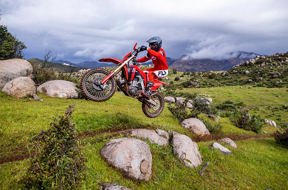 2025-crf450x-gallery-03