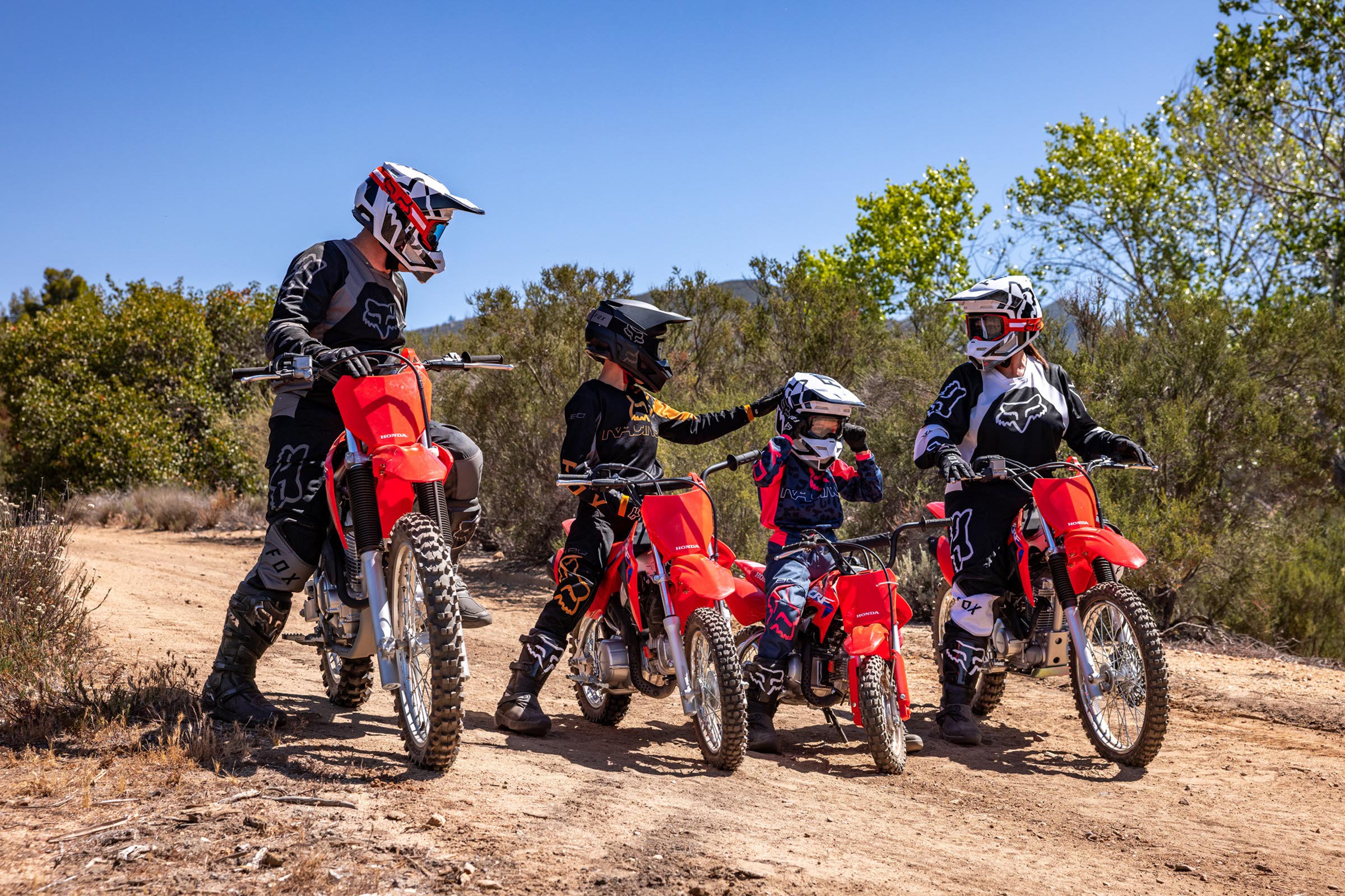 2025-crf50f-gallery-05