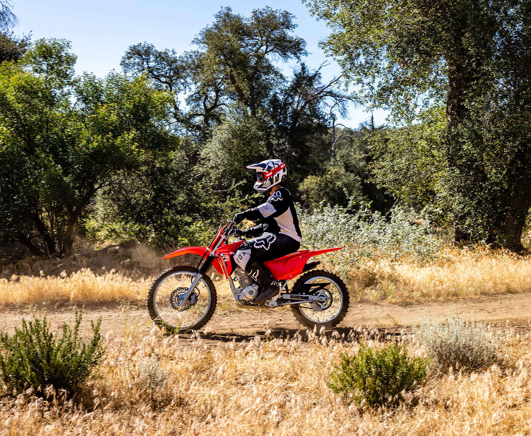2026-CRF125F-gallery-01