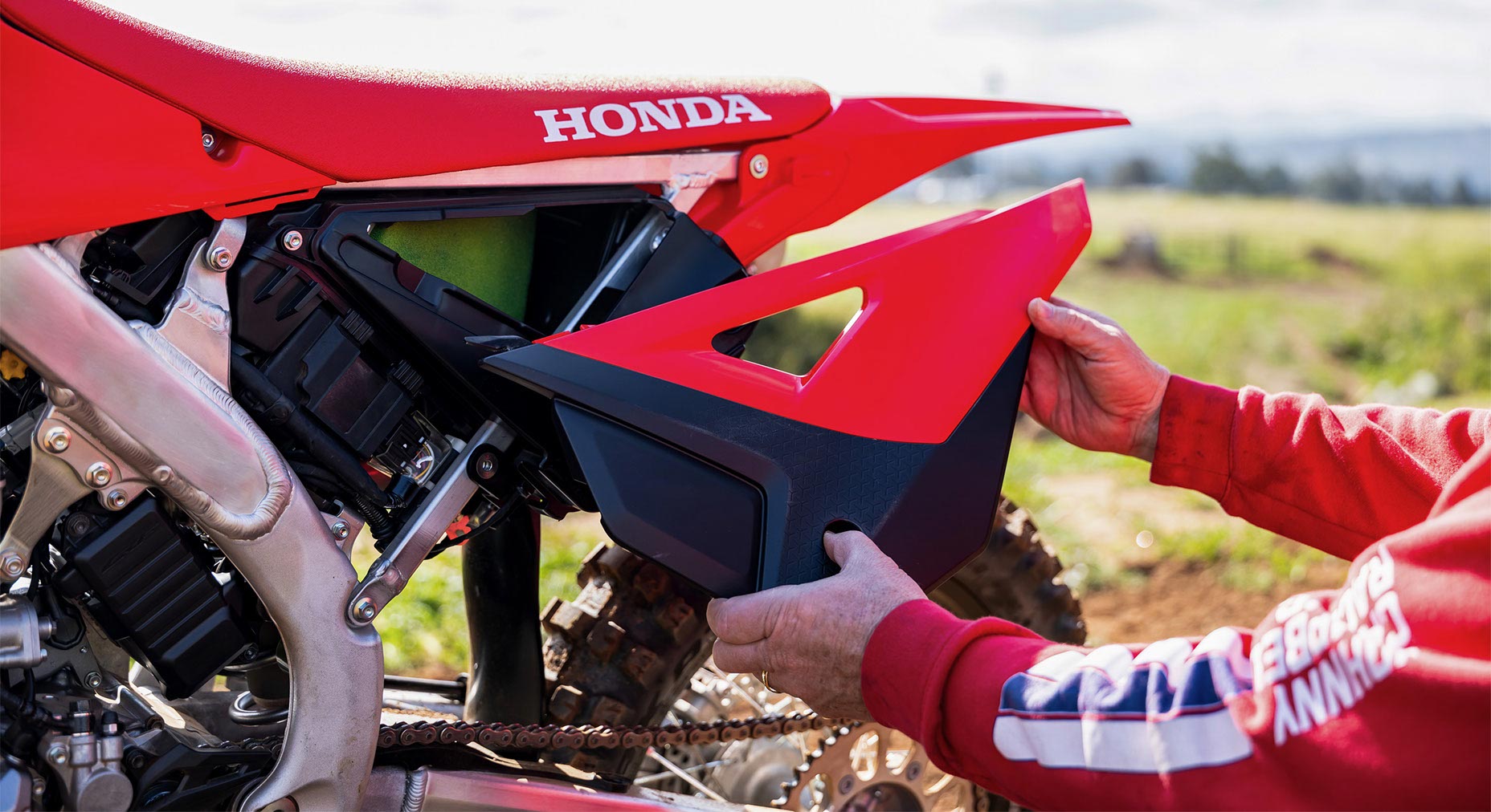 Airbox and filter