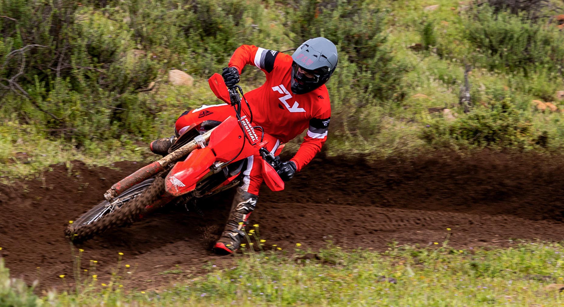 Downdraft fuel injection