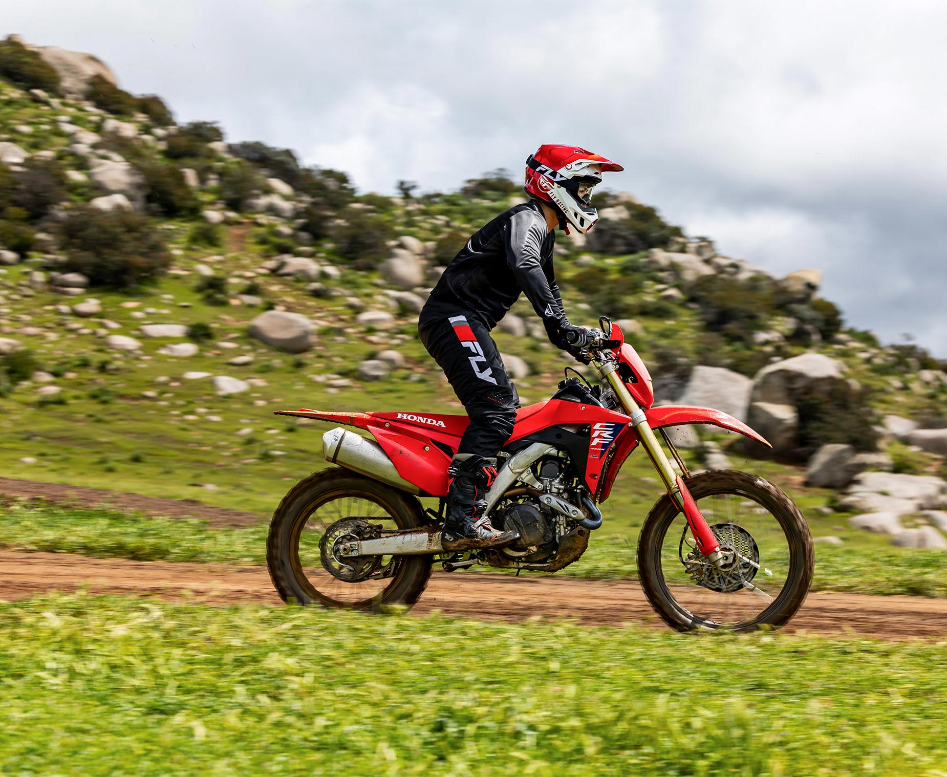 2025-crf450x-gallery-01
