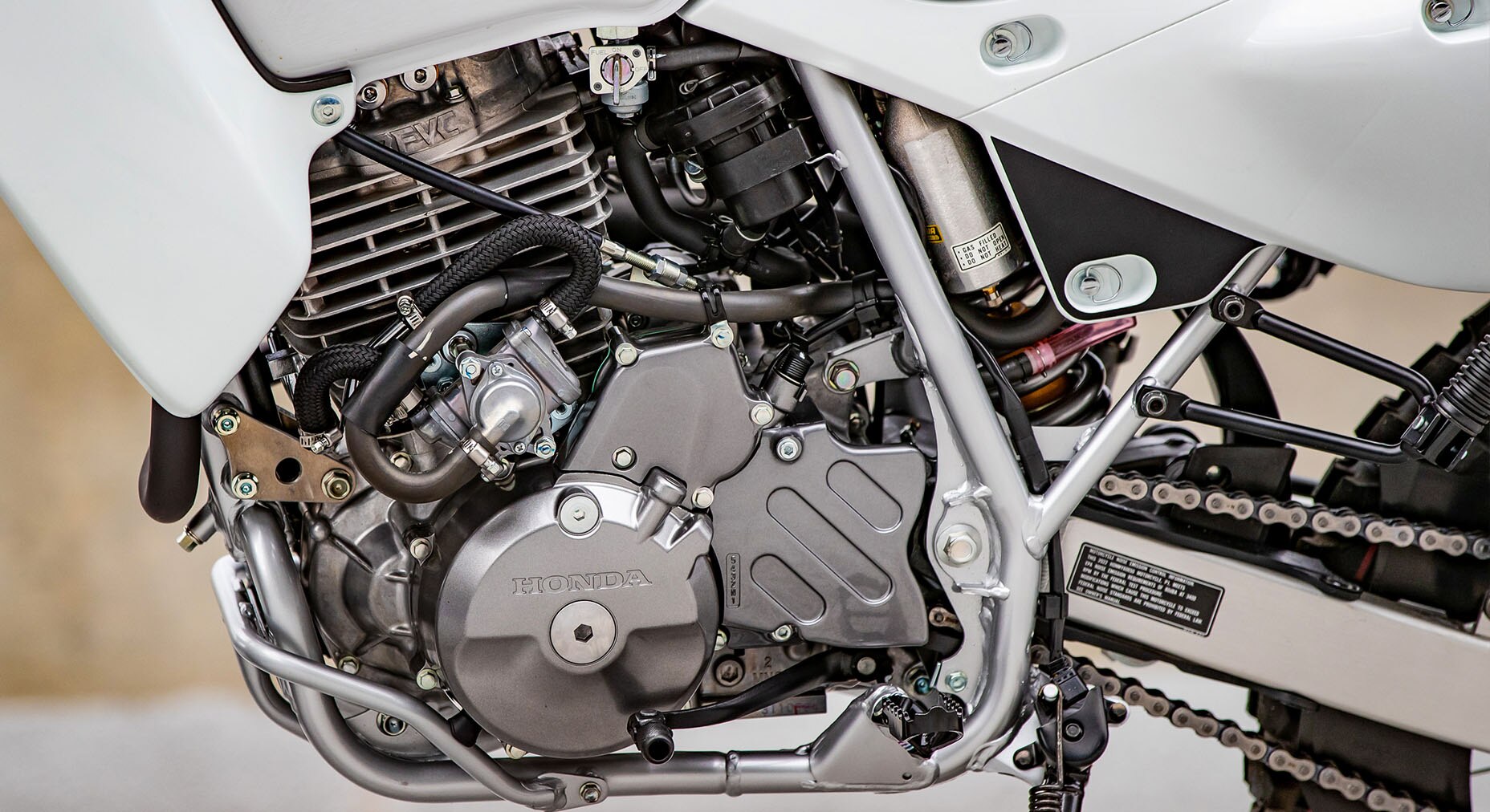 Four-stroke engine