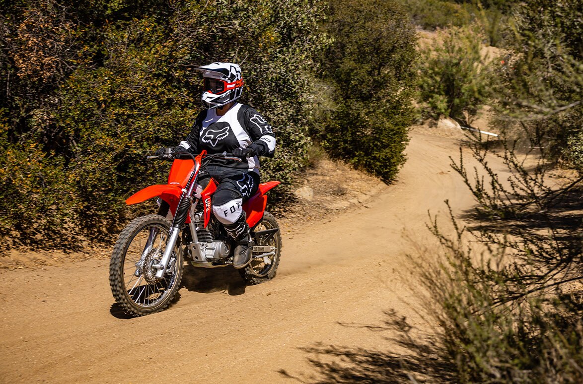 2026-CRF125F-gallery-06