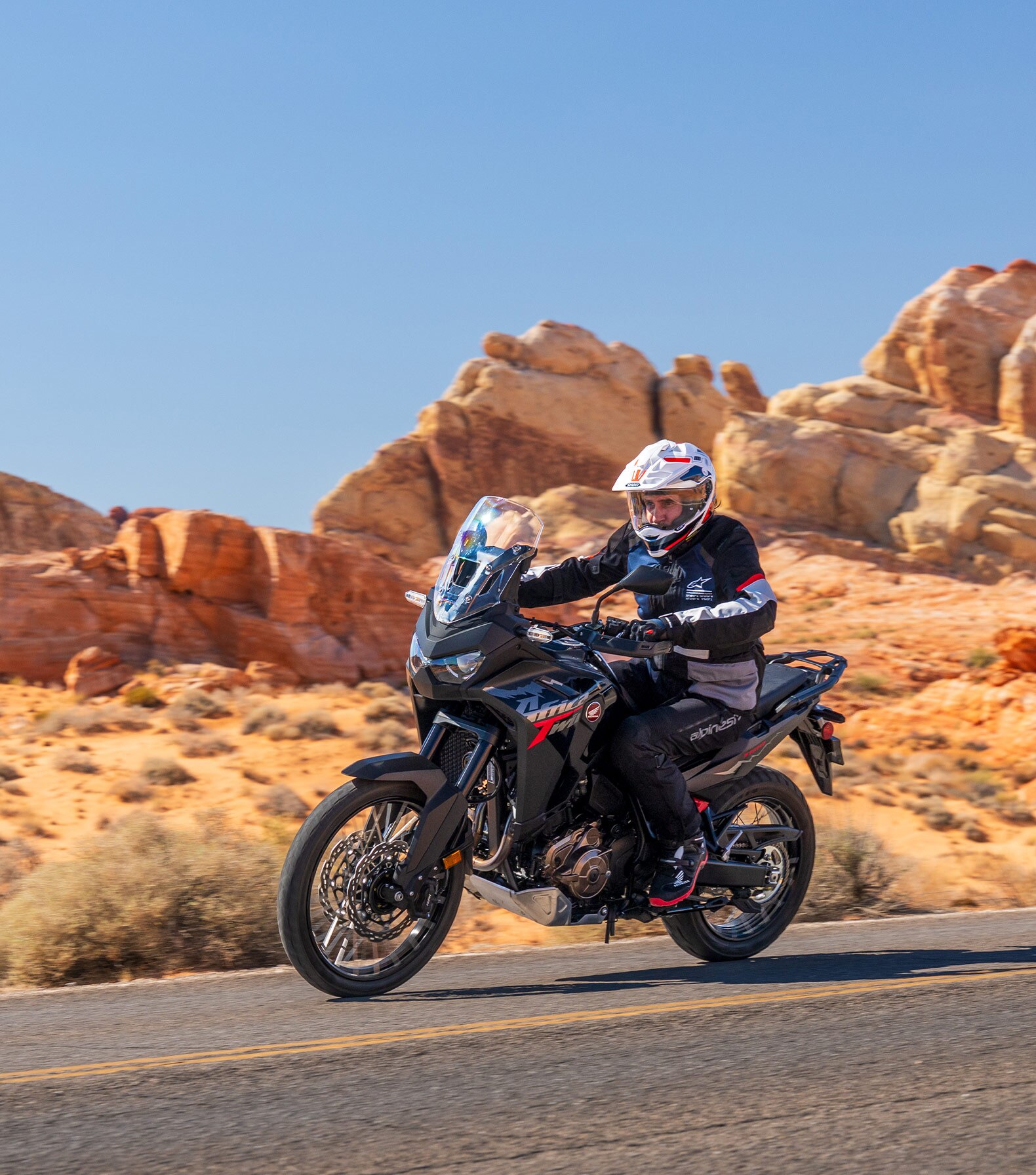 2025-Africa-Twin-Low-center-of-gravity
