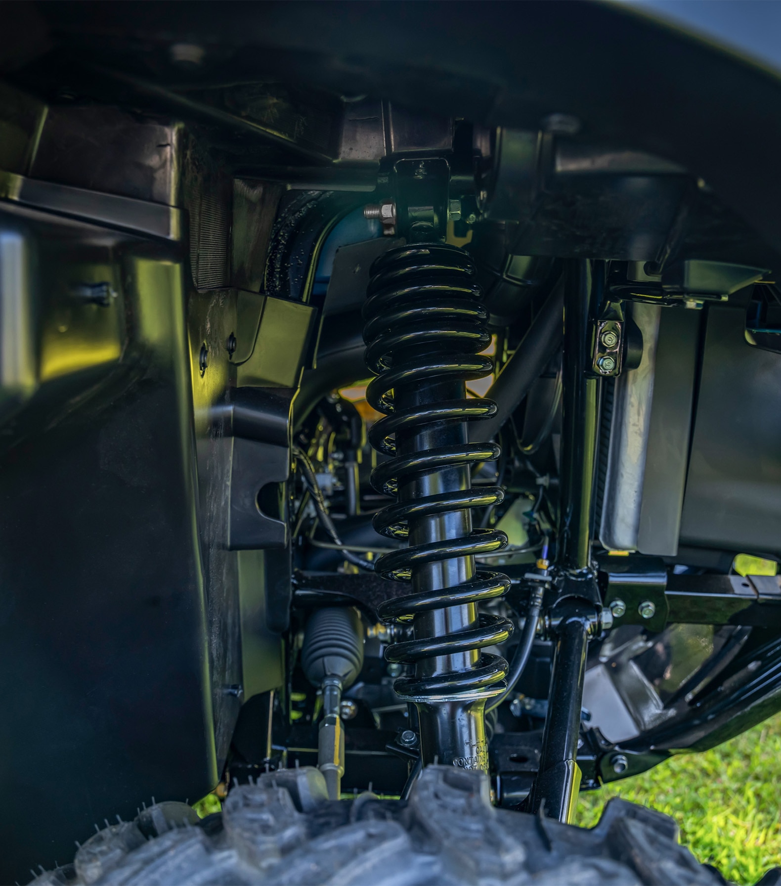 2025-Pioneer-1000-5-features-Chassis-Suspension-1580x1792