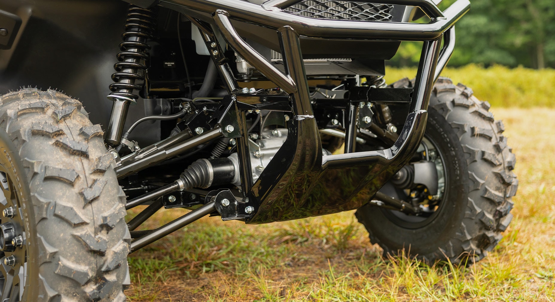 Double-wishbone front suspension